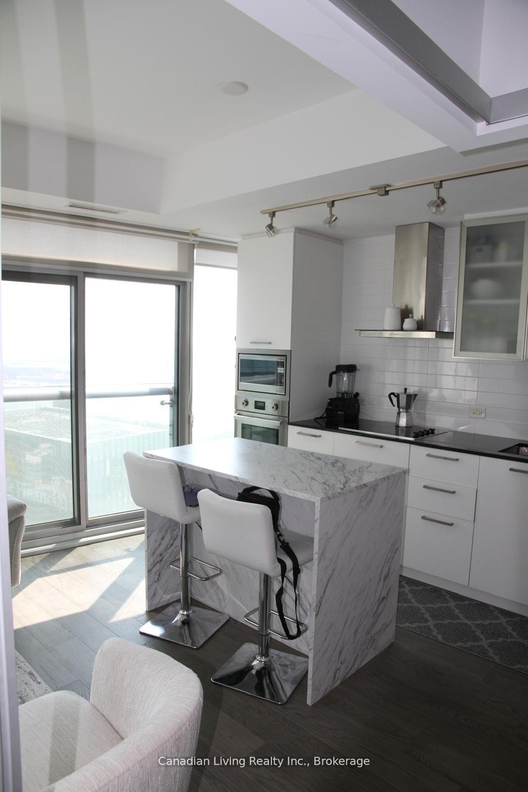 Photo 5 of Unit 5501, 12 York Street, Toronto, Waterfront Communities — HOMEH
