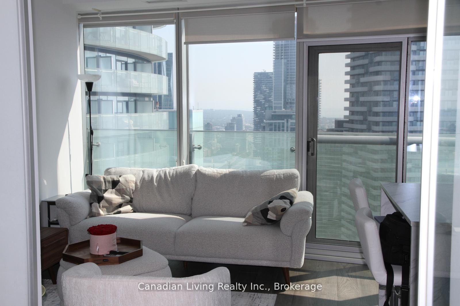 Photo 10 of Unit 5501, 12 York Street, Toronto, Waterfront Communities — HOMEH