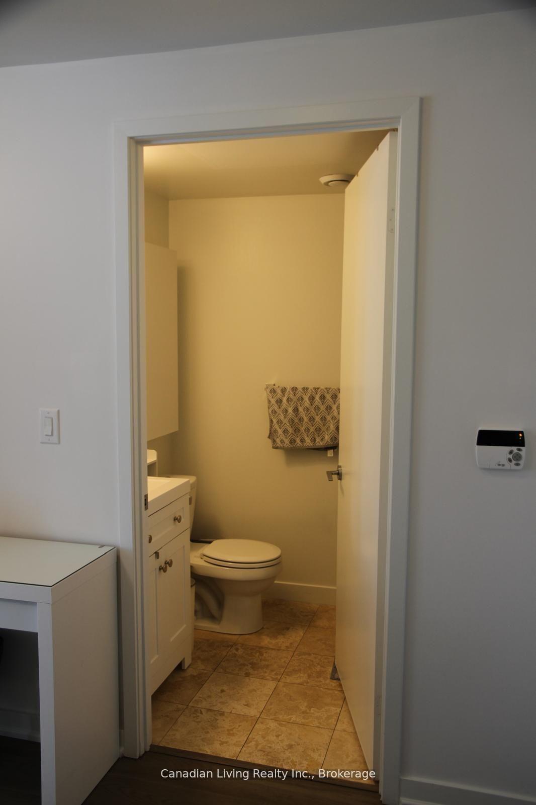 Photo 12 of Unit 5501, 12 York Street, Toronto, Waterfront Communities — HOMEH