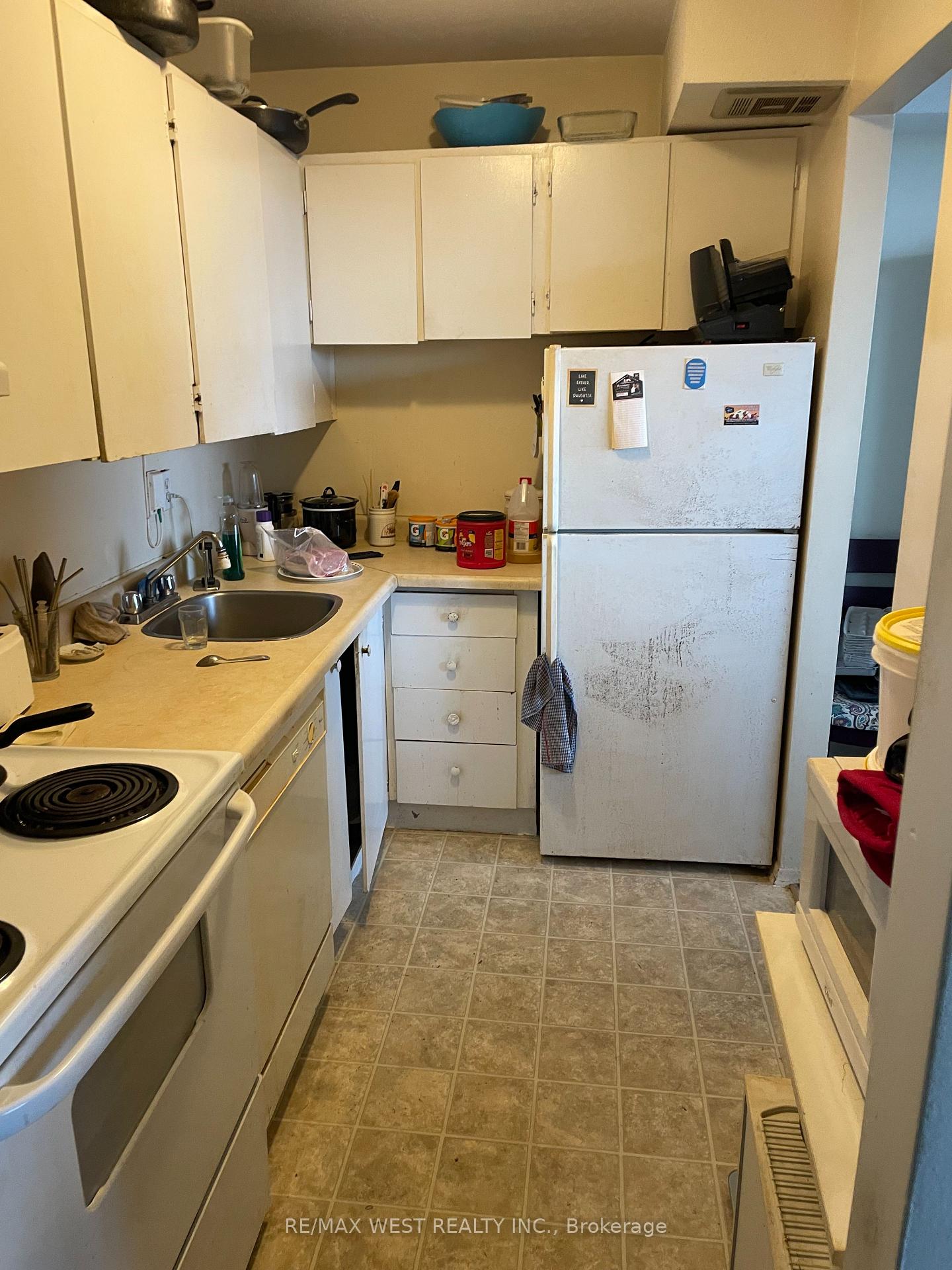 Photo 6 of Unit 809, 15 Nicklaus Drive, Hamilton, Vincent — HOMEH