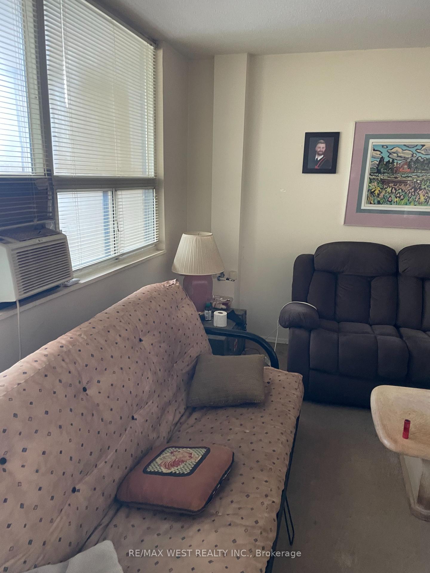 Photo 12 of Unit 809, 15 Nicklaus Drive, Hamilton, Vincent — HOMEH