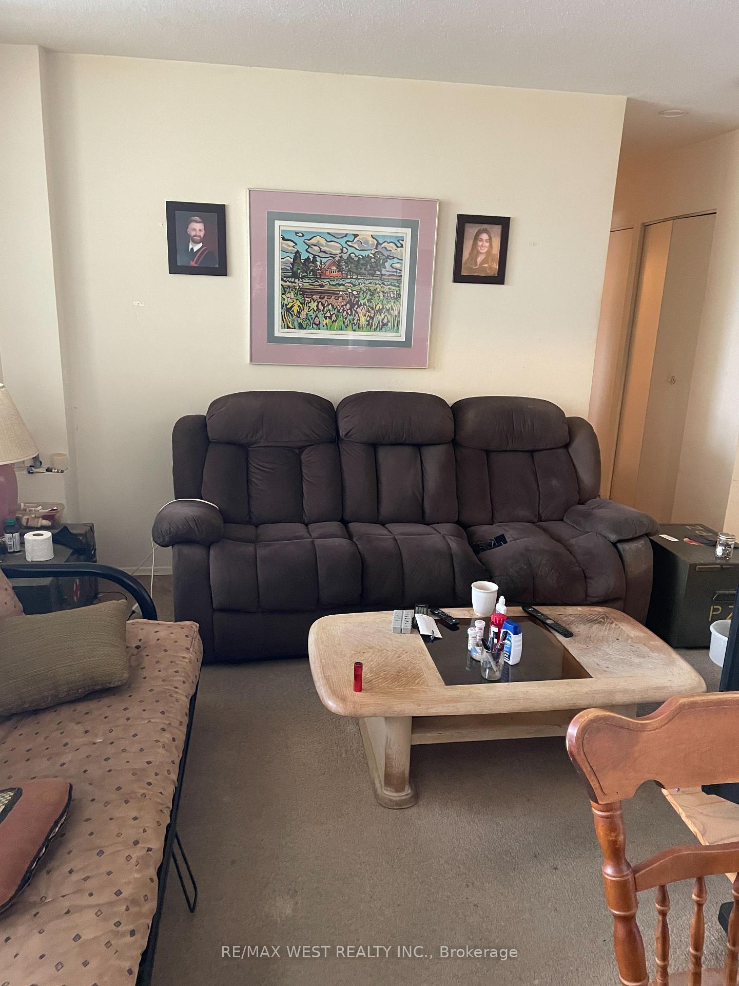 Photo 11 of Unit 809, 15 Nicklaus Drive, Hamilton, Vincent — HOMEH