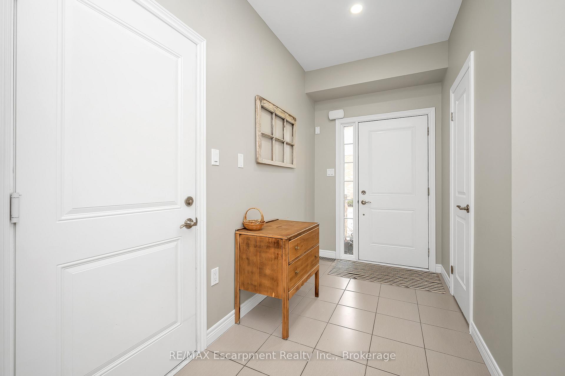Photo 33 of Unit 21, 8 Lakelawn Road, Grimsby, Grimsby Beach — HOMEH