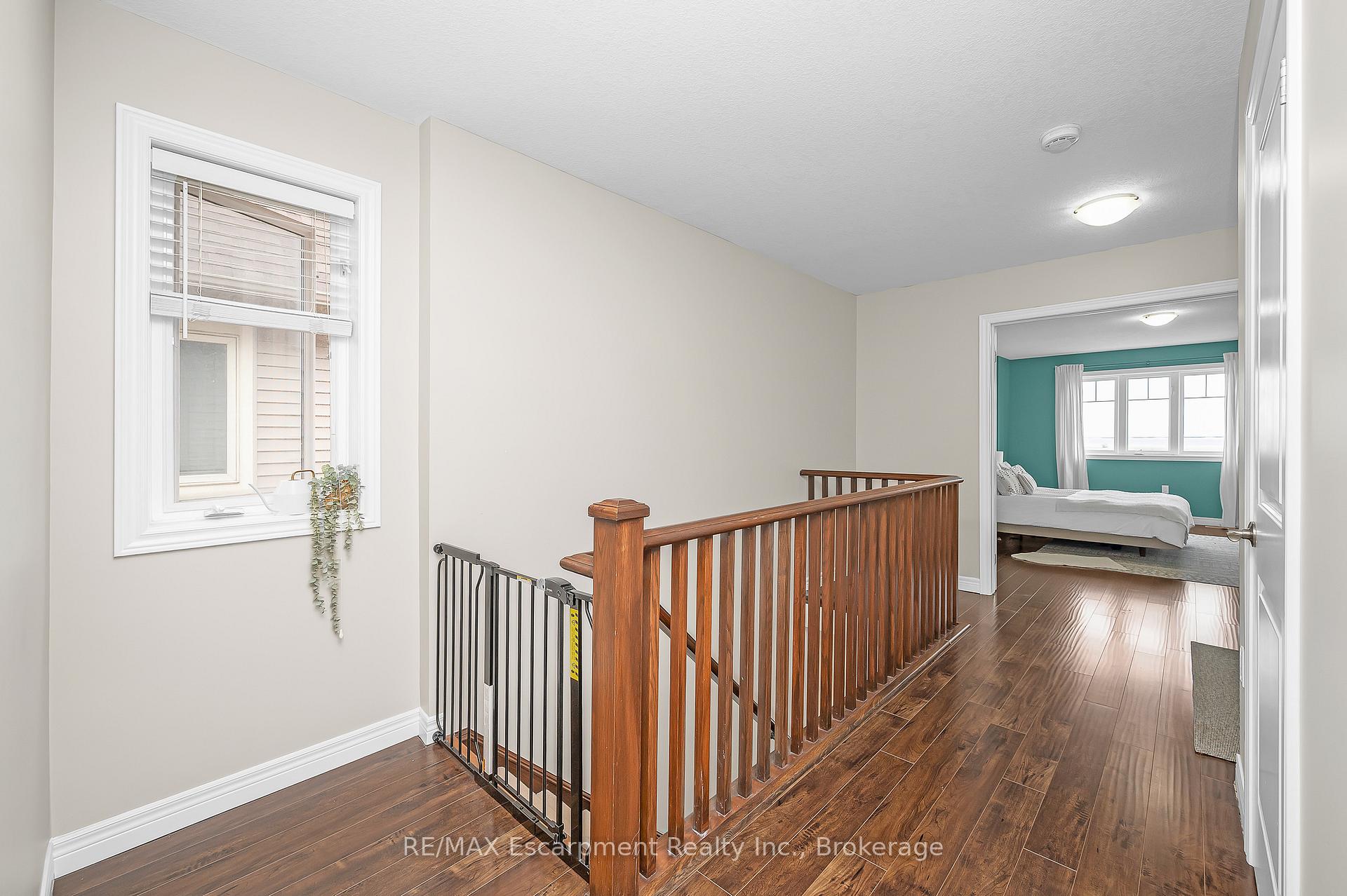 Photo 7 of Unit 21, 8 Lakelawn Road, Grimsby, Grimsby Beach — HOMEH