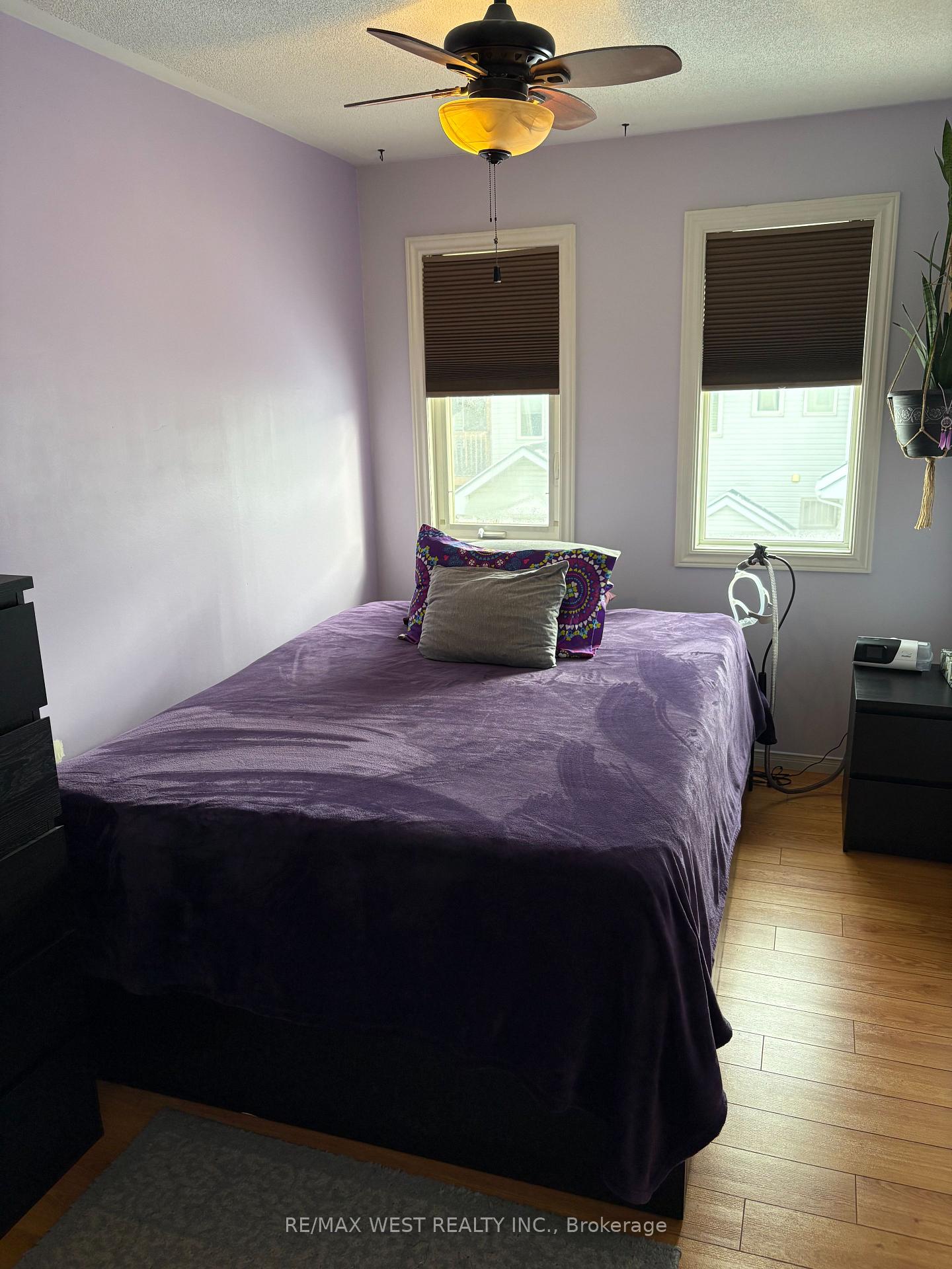 Photo 5 of 8A Wylie Circle, Halton Hills, Georgetown — HOMEH