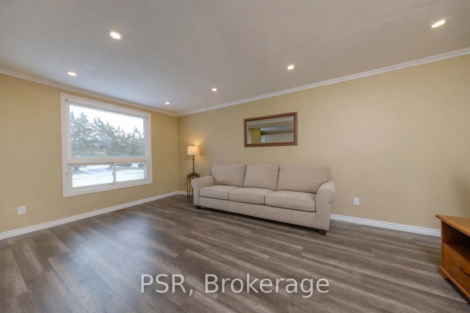 Photo 16 of 708 Johnston Crescent W, Kincardine — HOMEH