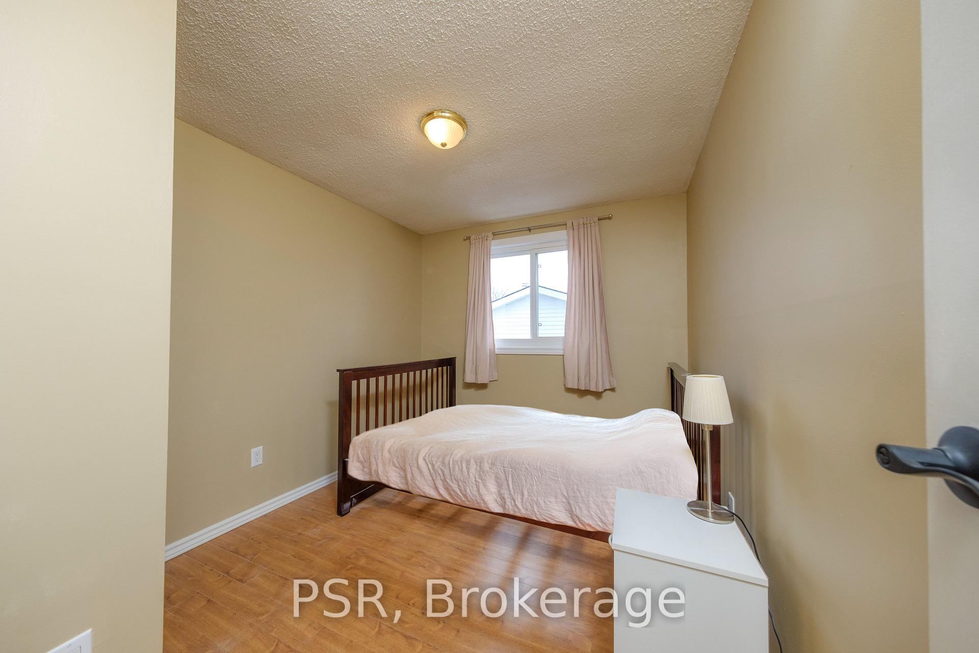 Photo 3 of 708 Johnston Crescent W, Kincardine — HOMEH