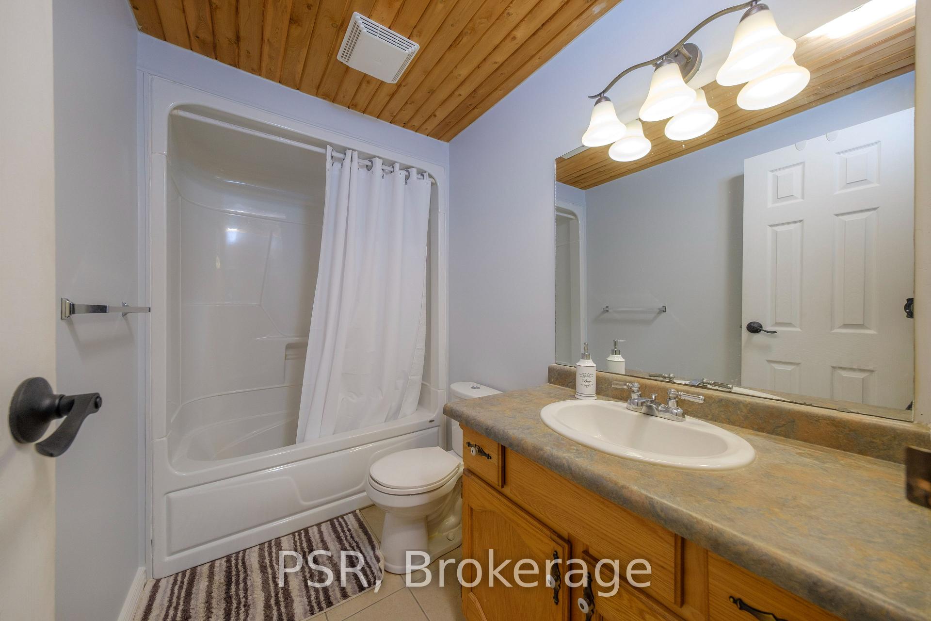 Photo 17 of 708 Johnston Crescent W, Kincardine — HOMEH