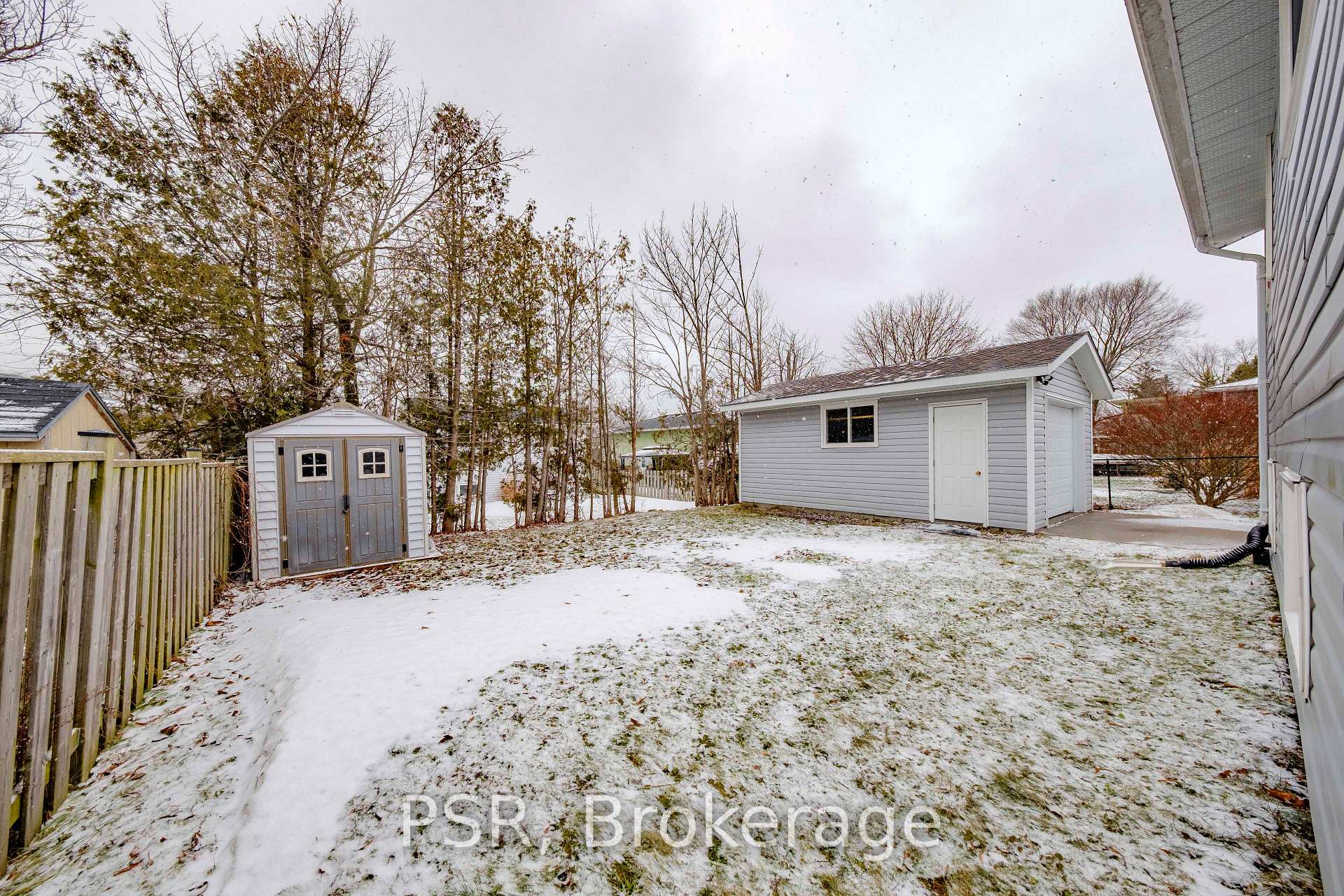 Photo 10 of 708 Johnston Crescent W, Kincardine — HOMEH