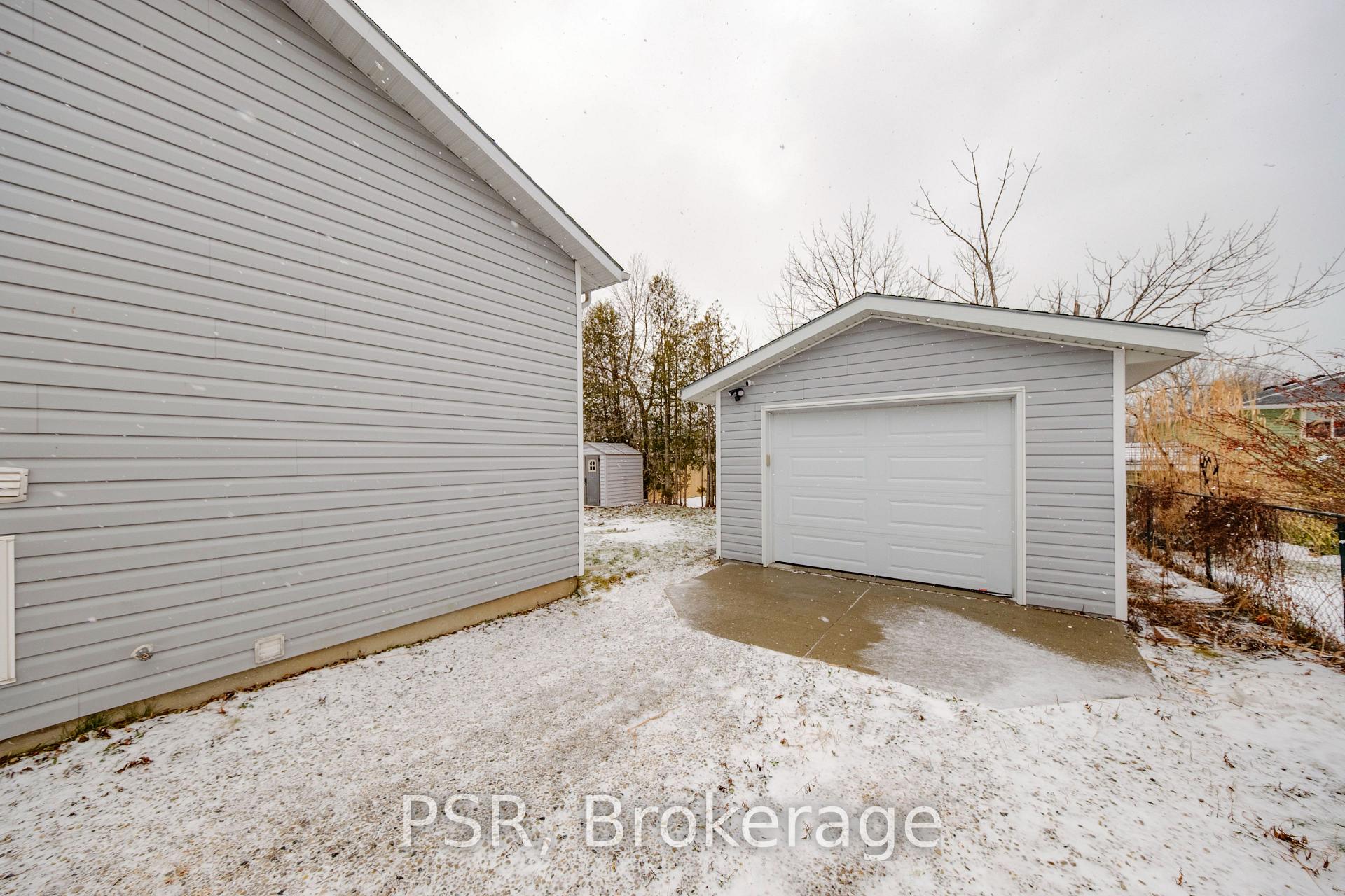 Photo 20 of 708 Johnston Crescent W, Kincardine — HOMEH