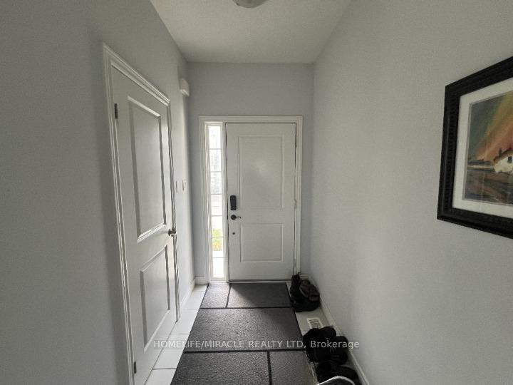 Photo 3 of 118 Dunrobin Lane, Grimsby, Grimsby Beach — HOMEH