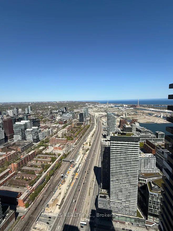 Photo 9 of Unit PH207, 55 Cooper Street, Toronto, Waterfront Communities — HOMEH