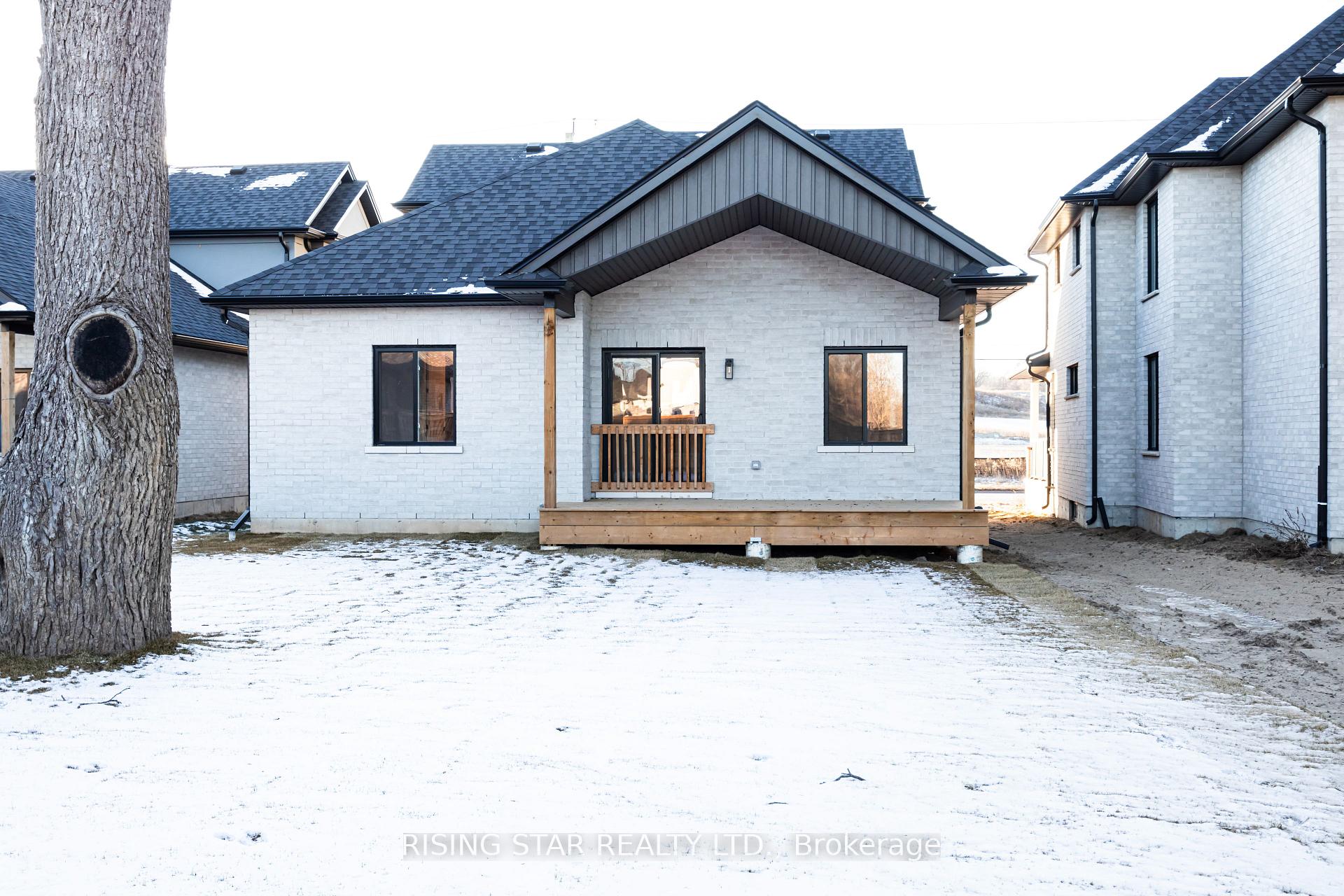 Photo 3 of 234 Mount Pleasant Street, Brant, Brantford Twp — HOMEH