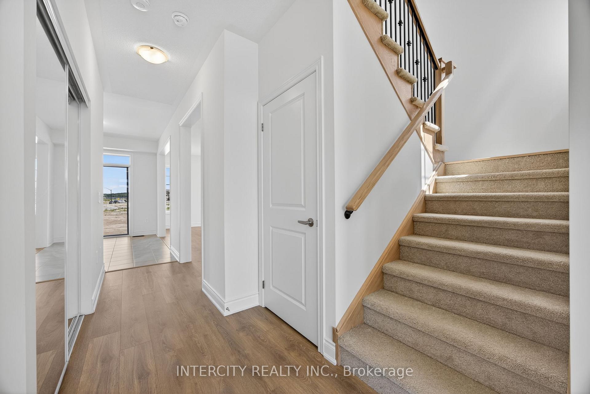 Photo 17 of 13 Avalon Drive, Wasaga Beach — HOMEH