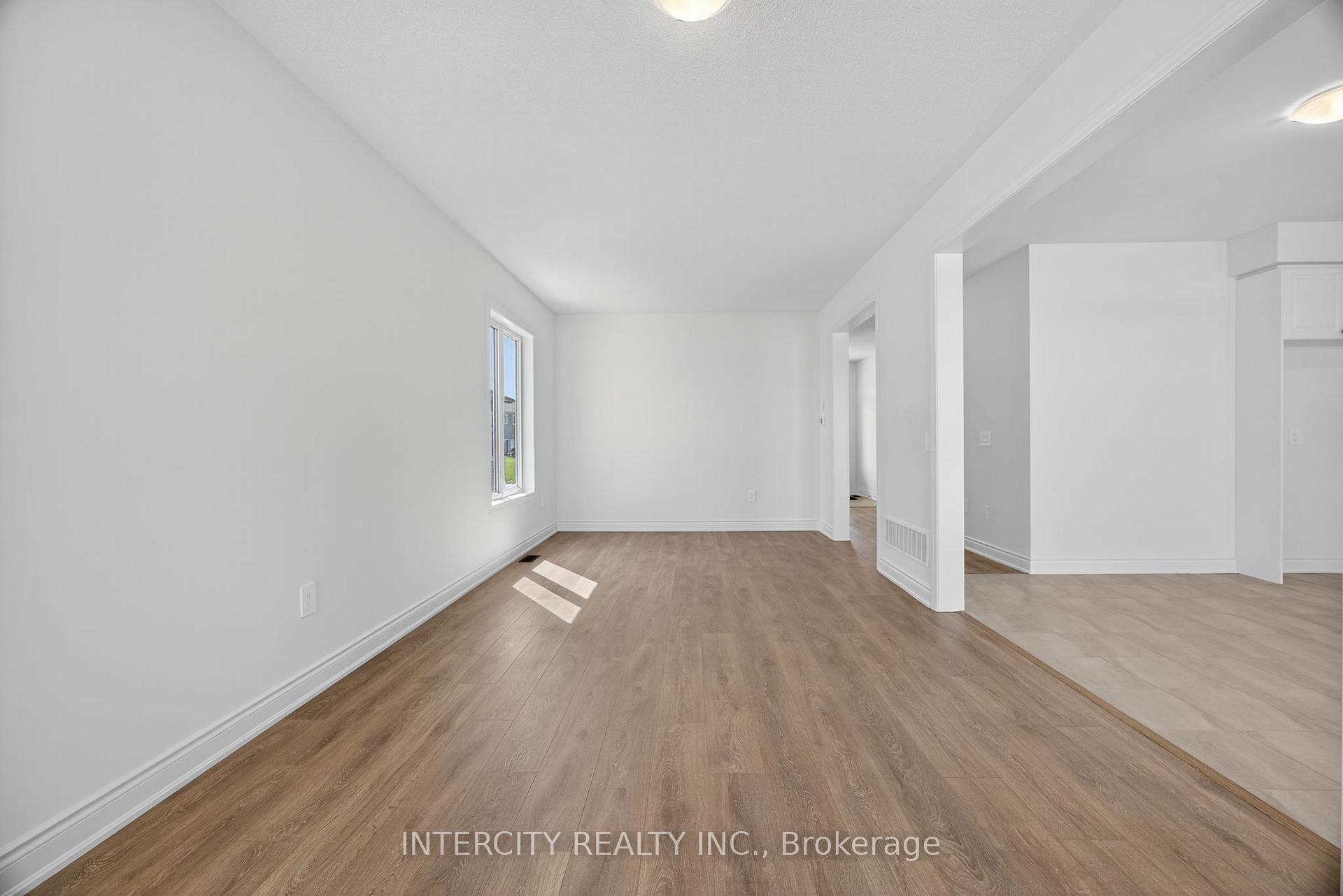 Photo 13 of 13 Avalon Drive, Wasaga Beach — HOMEH