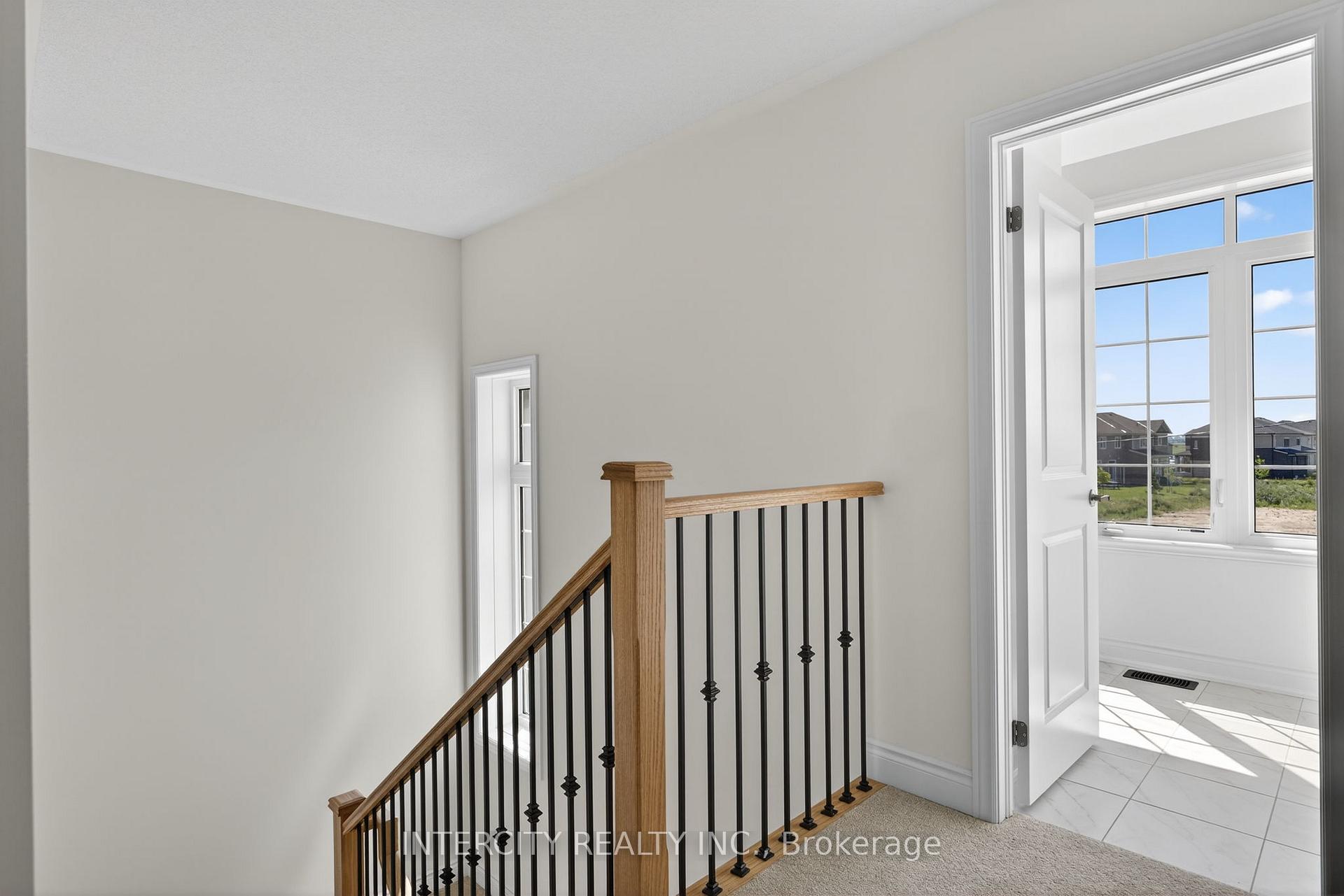 Photo 6 of 13 Avalon Drive, Wasaga Beach — HOMEH