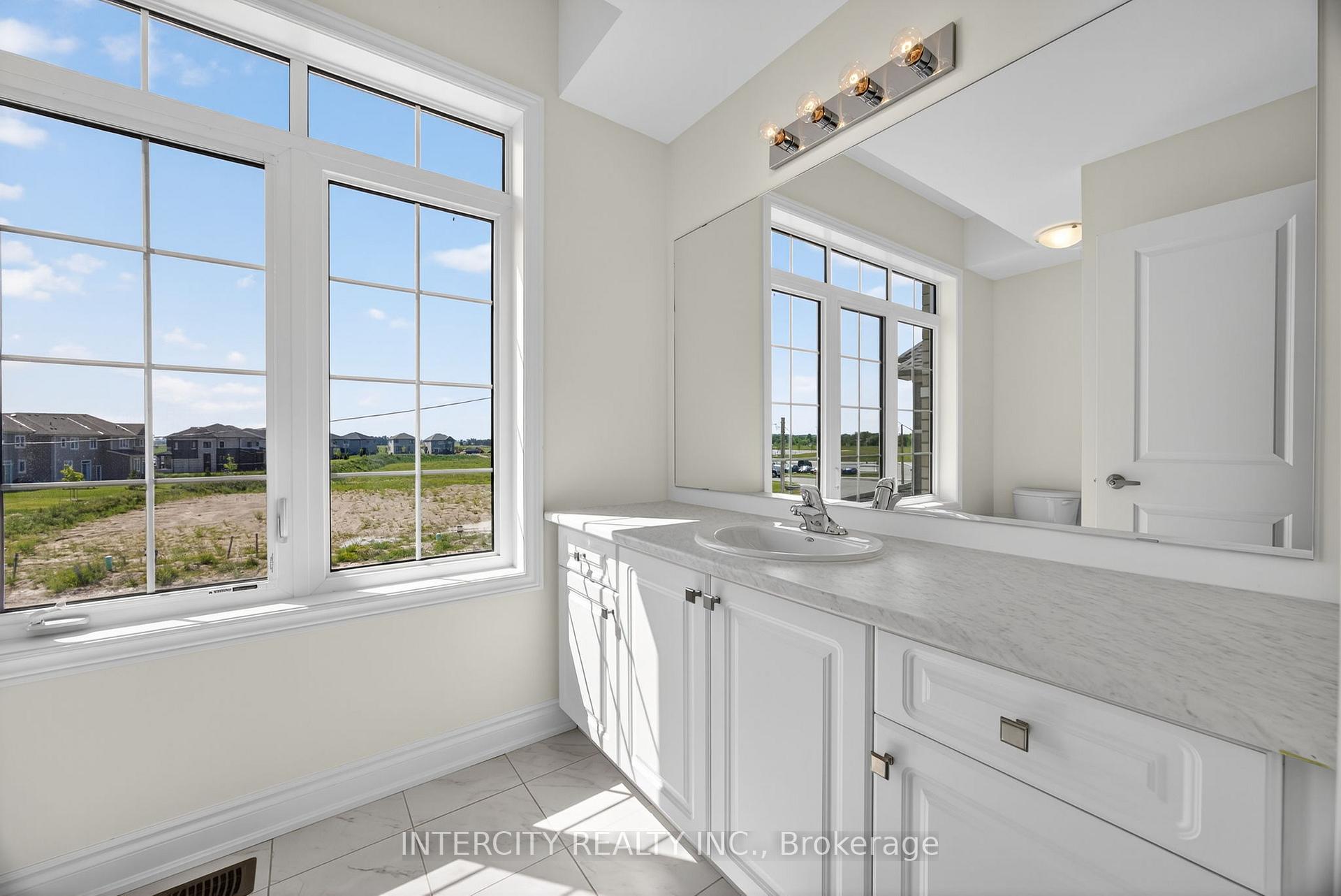 Photo 18 of 13 Avalon Drive, Wasaga Beach — HOMEH