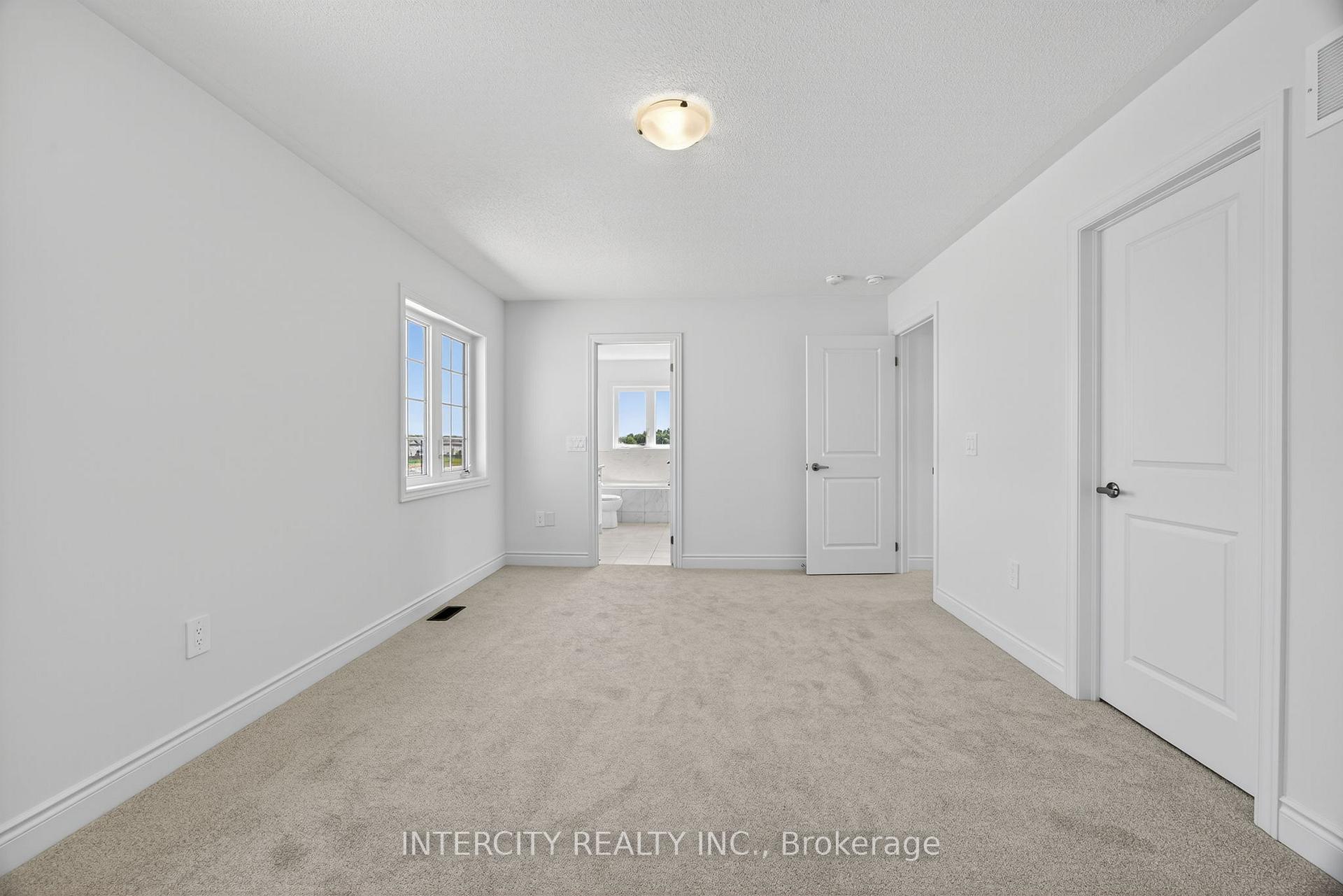 Photo 14 of 13 Avalon Drive, Wasaga Beach — HOMEH