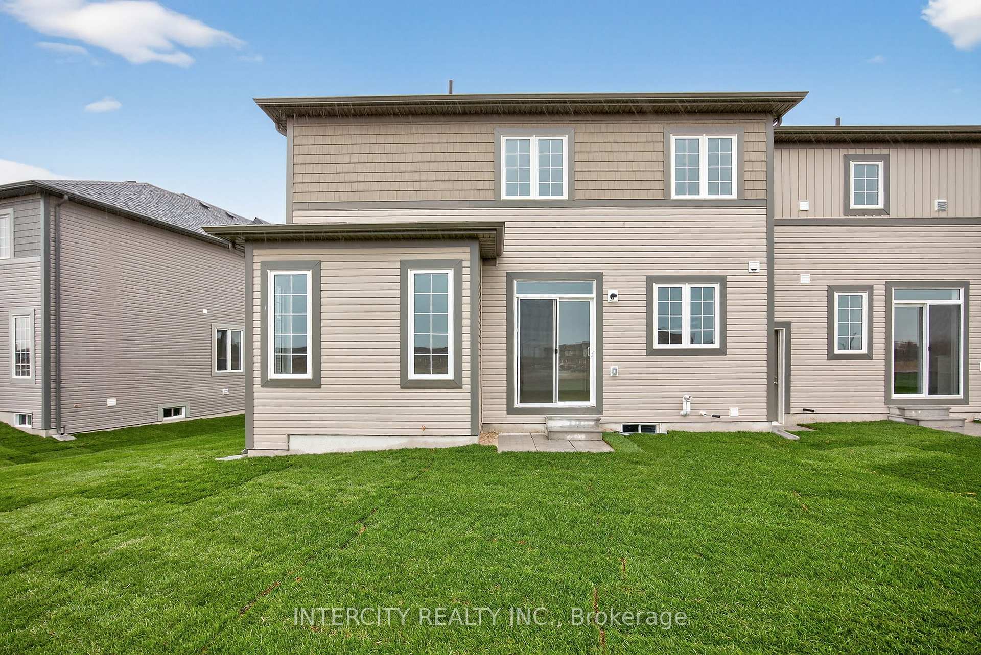 Photo 33 of 13 Avalon Drive, Wasaga Beach — HOMEH