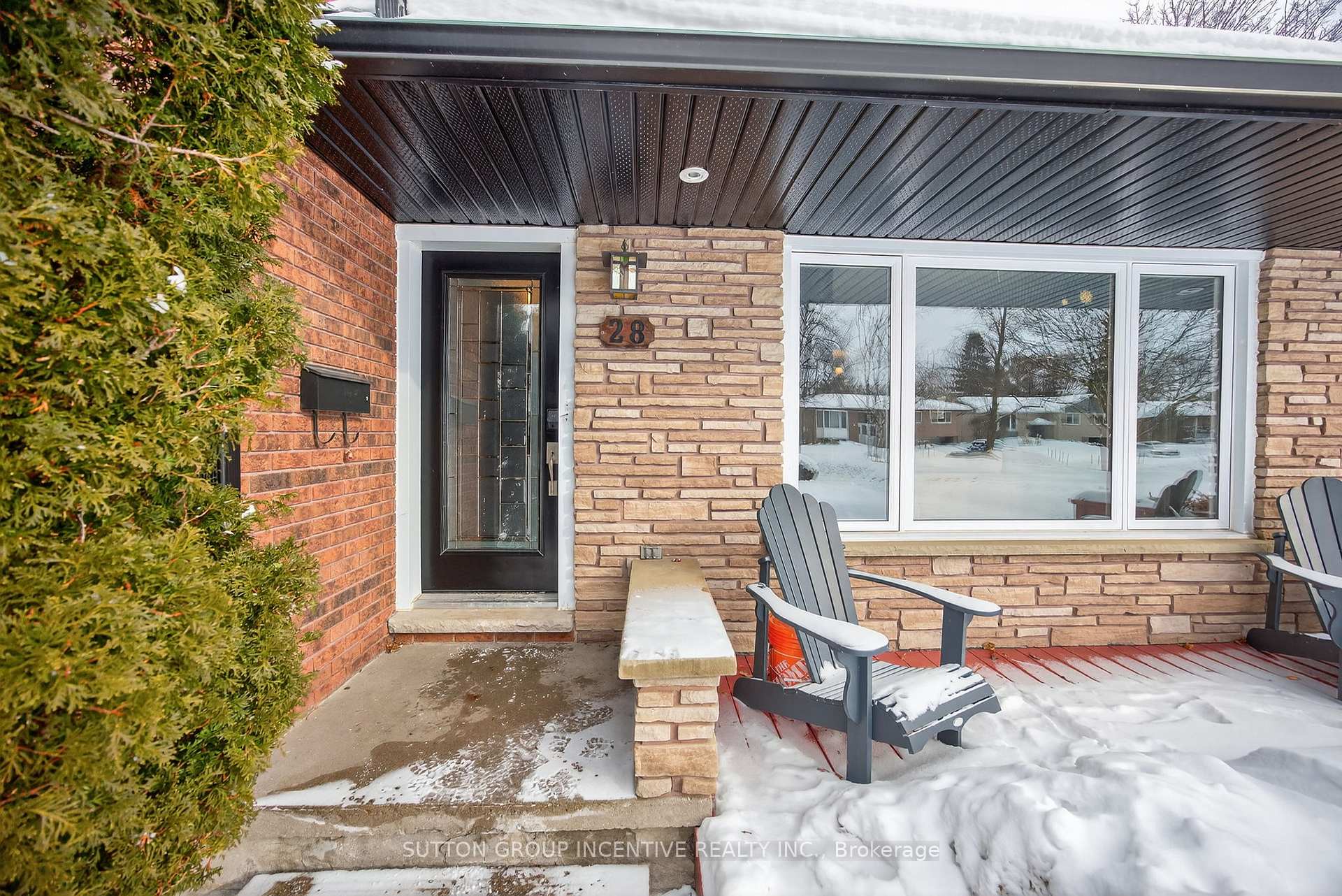 Photo 14 of 28 Springhome Road, Barrie, Allandale Heights — HOMEH