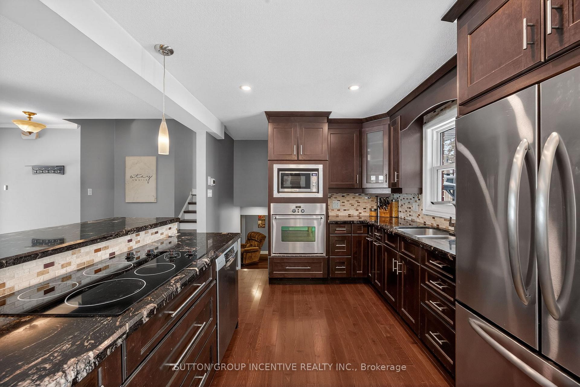 Photo 15 of 28 Springhome Road, Barrie, Allandale Heights — HOMEH
