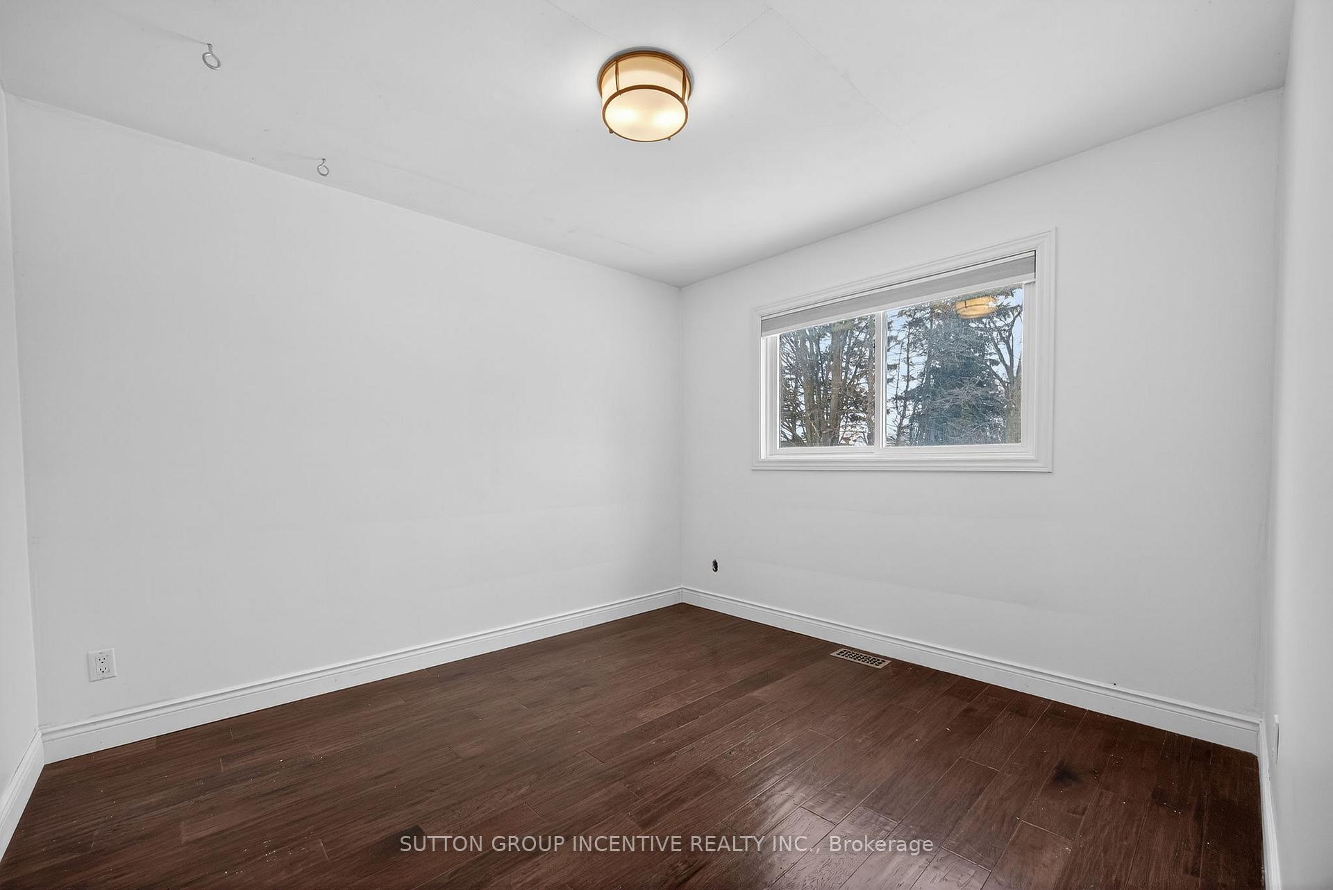 Photo 17 of 28 Springhome Road, Barrie, Allandale Heights — HOMEH