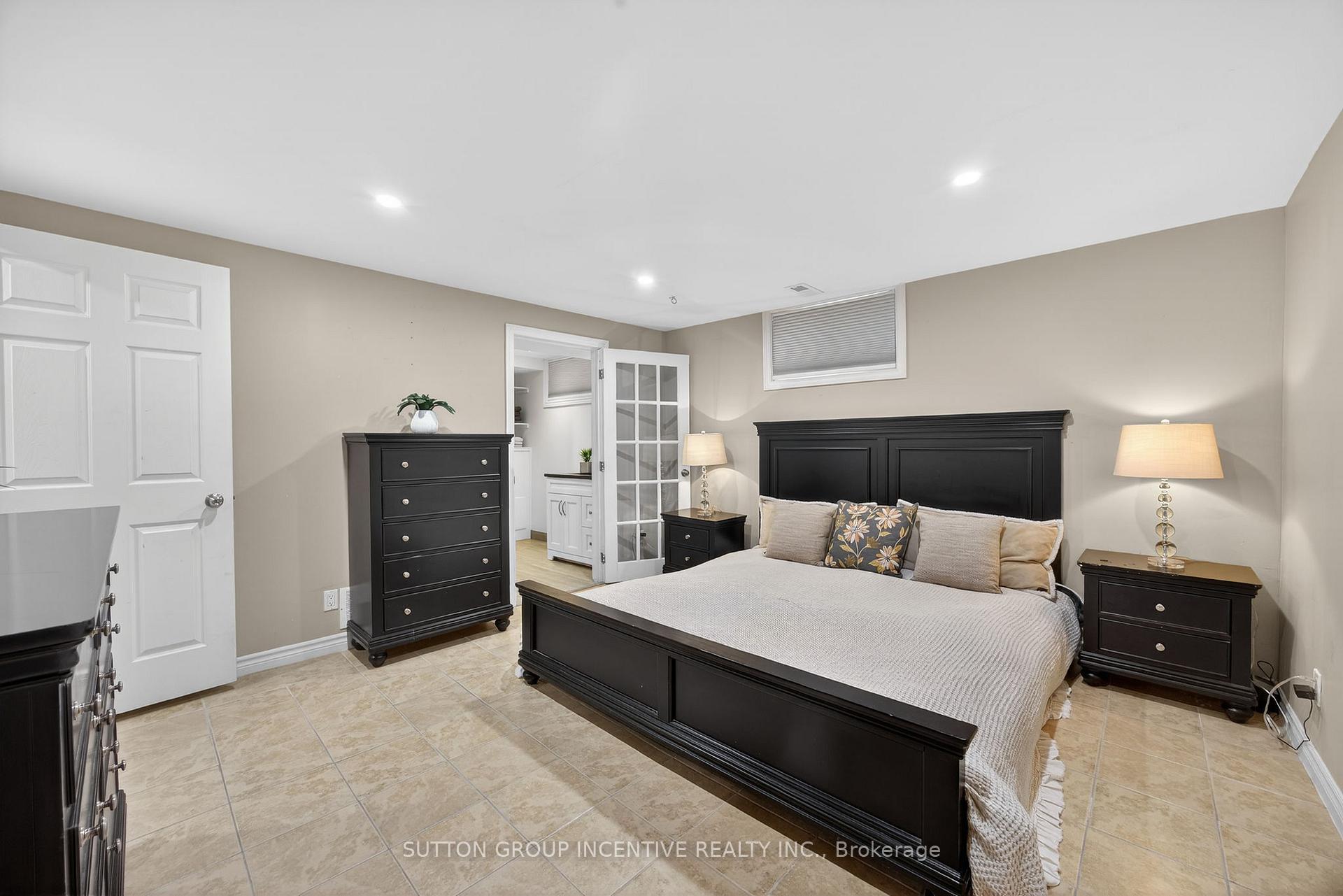 Photo 29 of 28 Springhome Road, Barrie, Allandale Heights — HOMEH