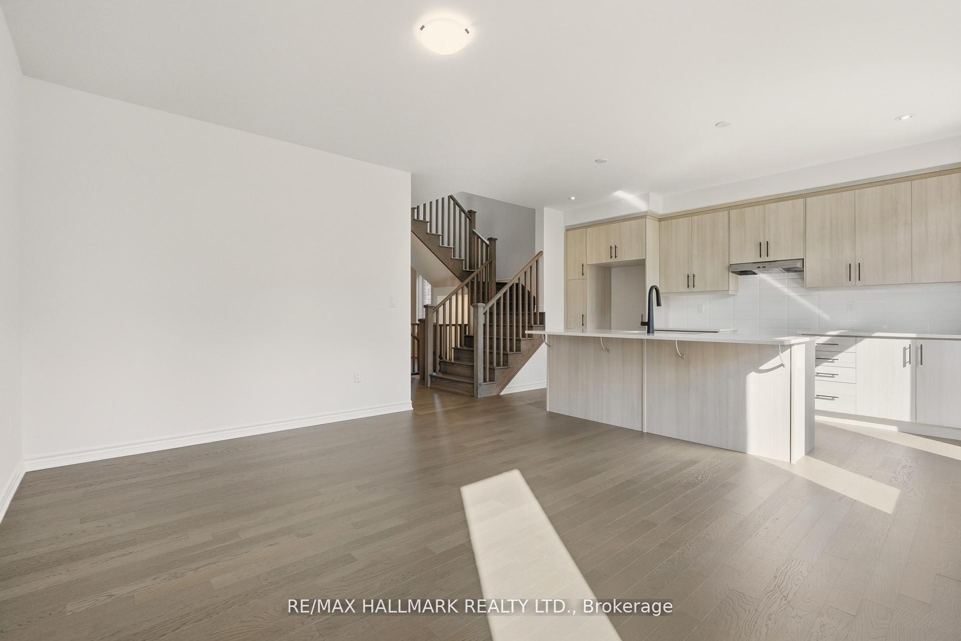Photo 3 of 363 Reid Drive W, Barrie, Rural Barrie Southwest — HOMEH