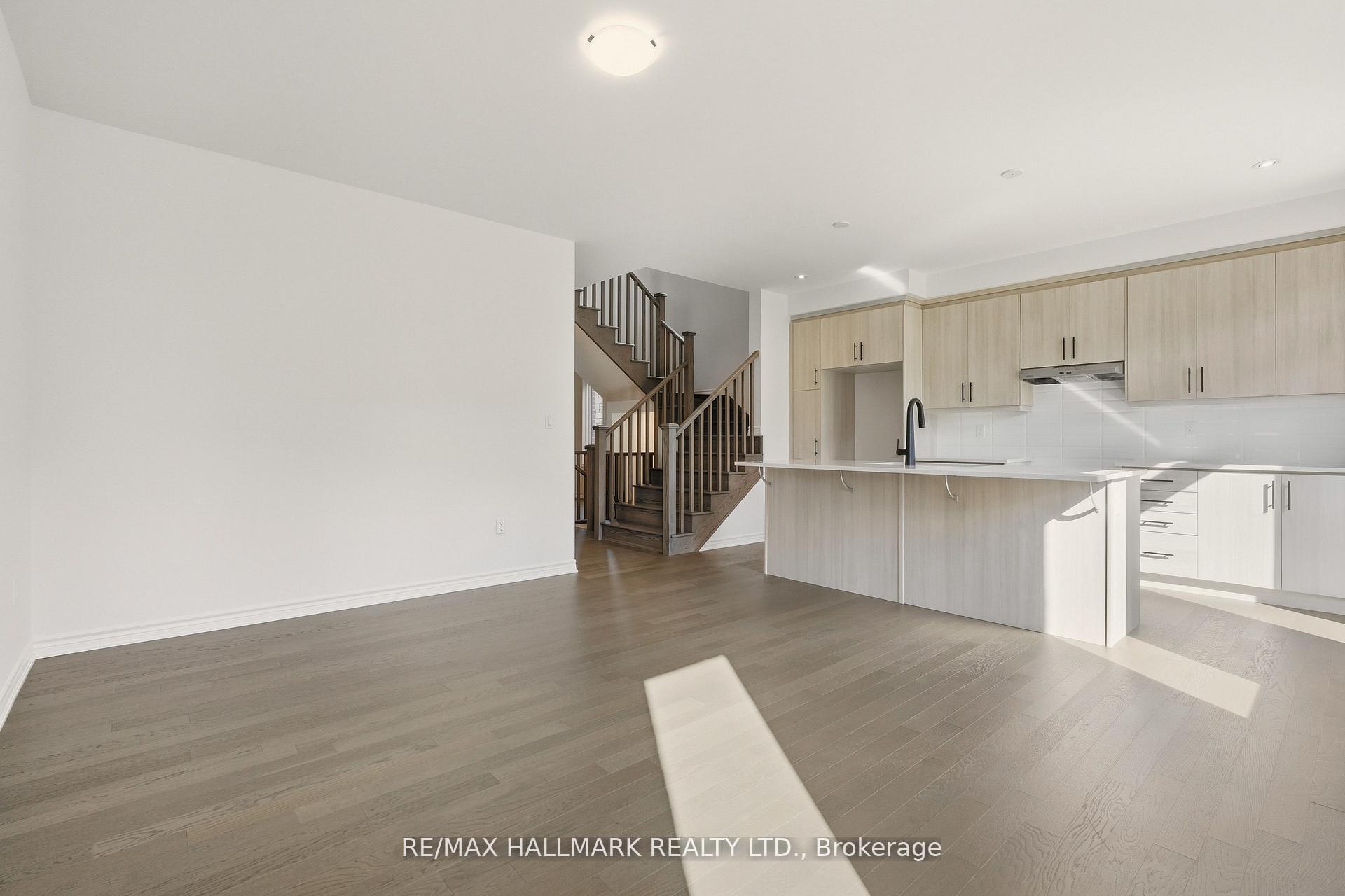 Photo 21 of 363 Reid Drive W, Barrie, Rural Barrie Southwest — HOMEH