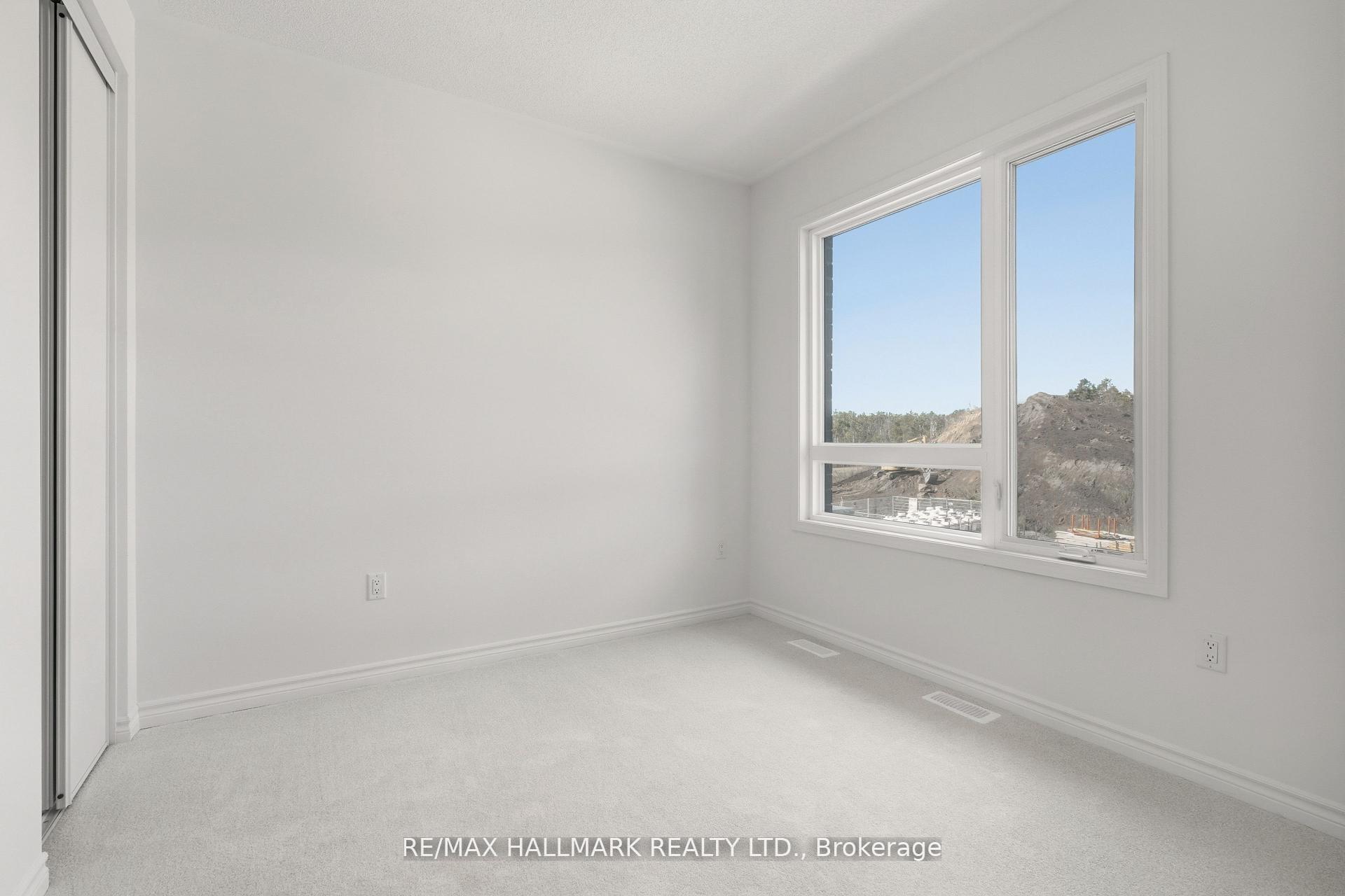 Photo 18 of 363 Reid Drive W, Barrie, Rural Barrie Southwest — HOMEH
