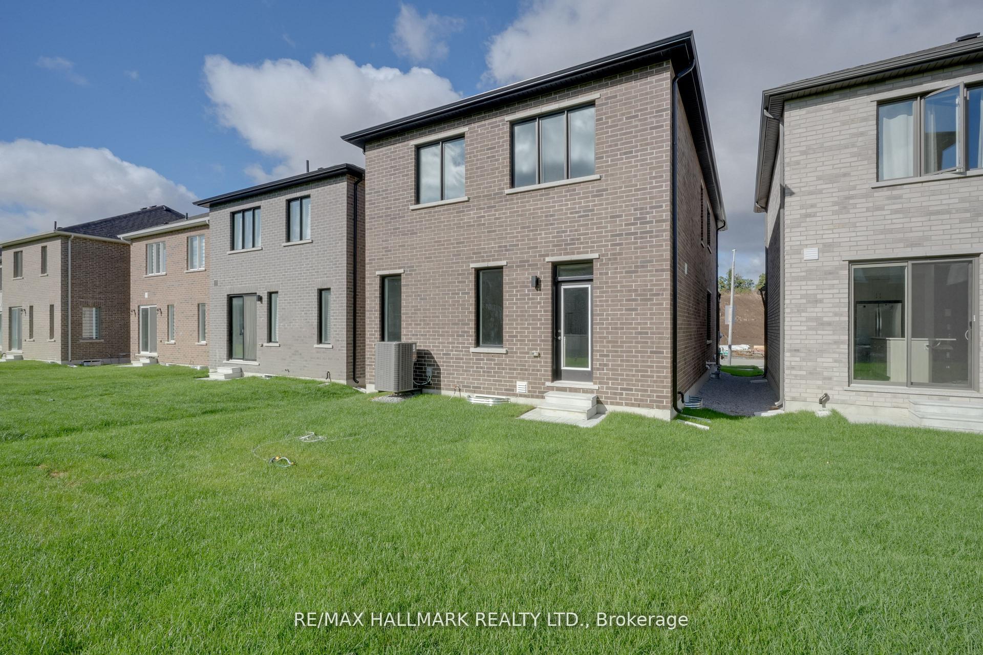 Photo 32 of 363 Reid Drive W, Barrie, Rural Barrie Southwest — HOMEH