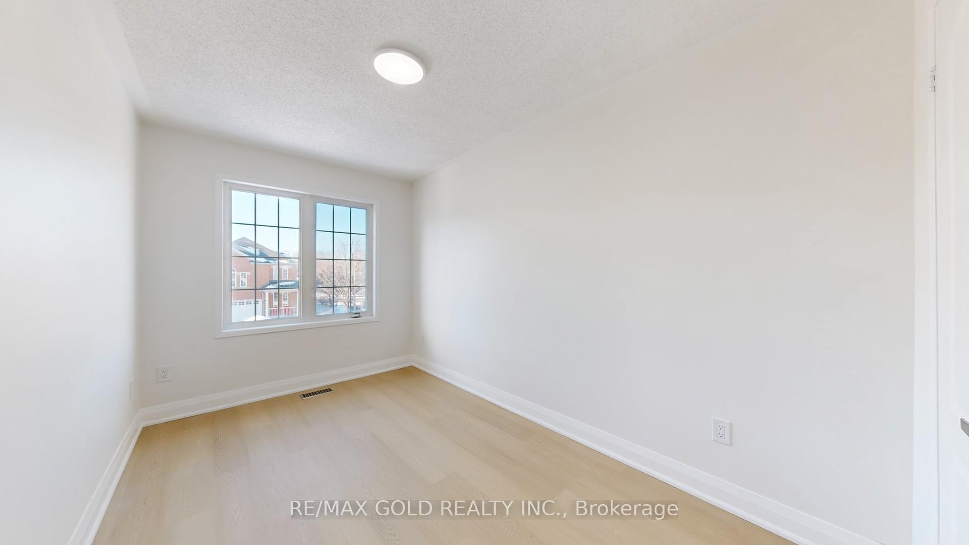 Photo 41 of 26 Applegrove Court, Brampton, Sandringham-Wellington — HOMEH