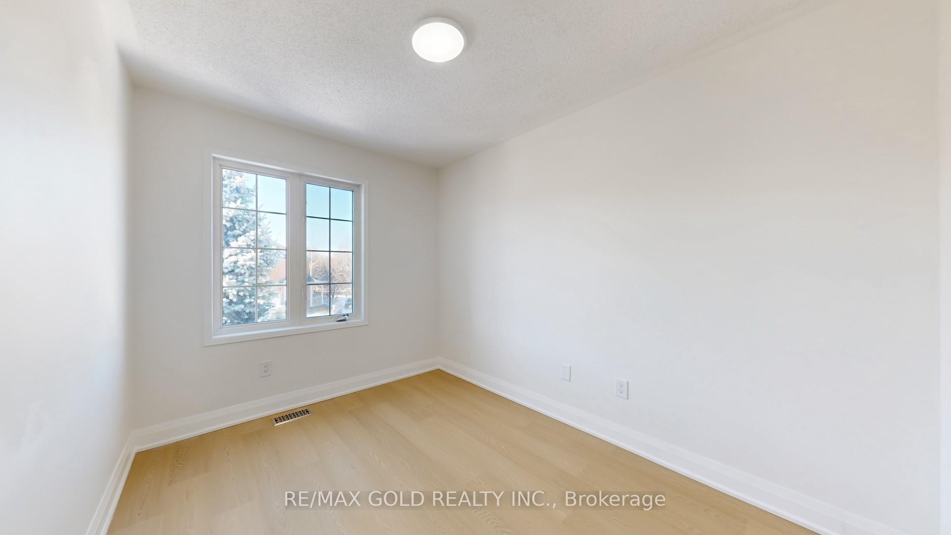 Photo 40 of 26 Applegrove Court, Brampton, Sandringham-Wellington — HOMEH