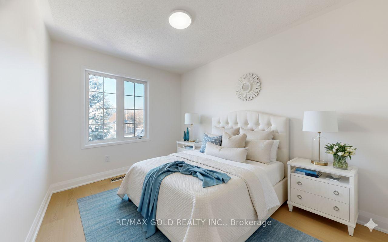 Photo 17 of 26 Applegrove Court, Brampton, Sandringham-Wellington — HOMEH