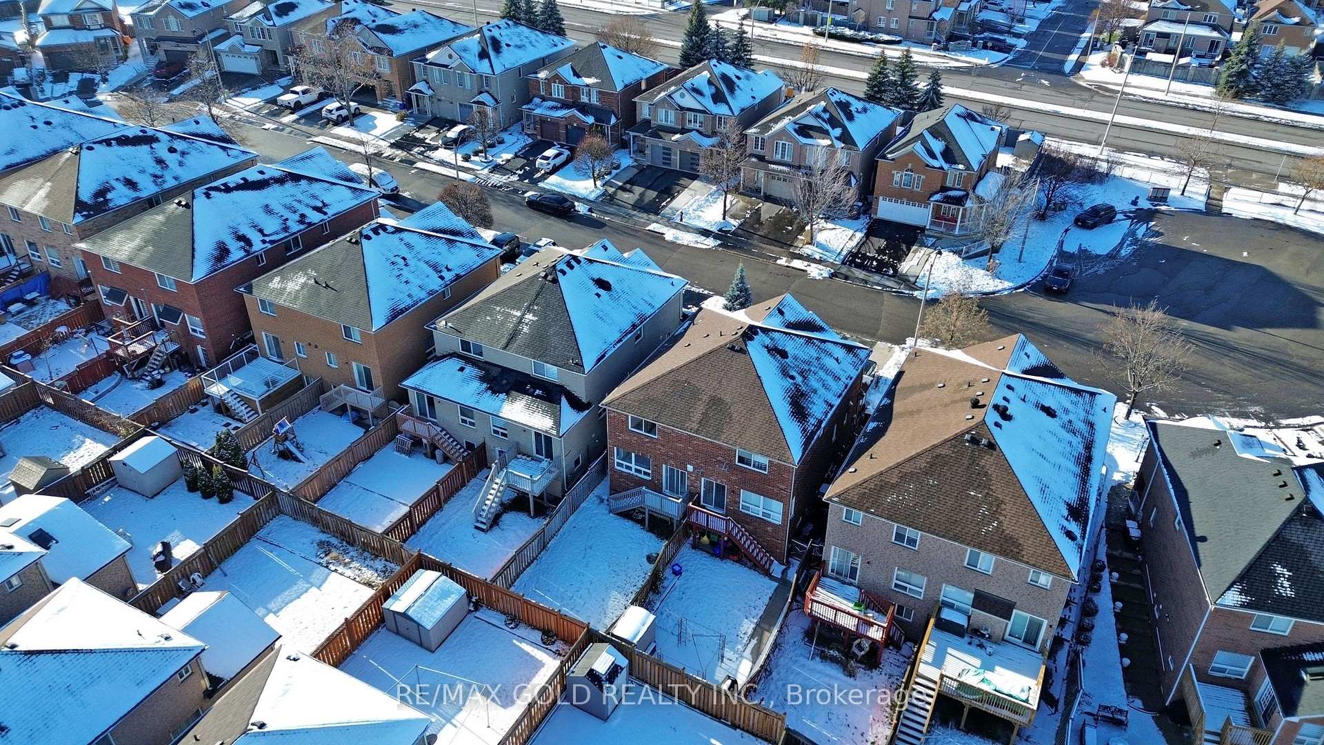 Photo 36 of 26 Applegrove Court, Brampton, Sandringham-Wellington — HOMEH