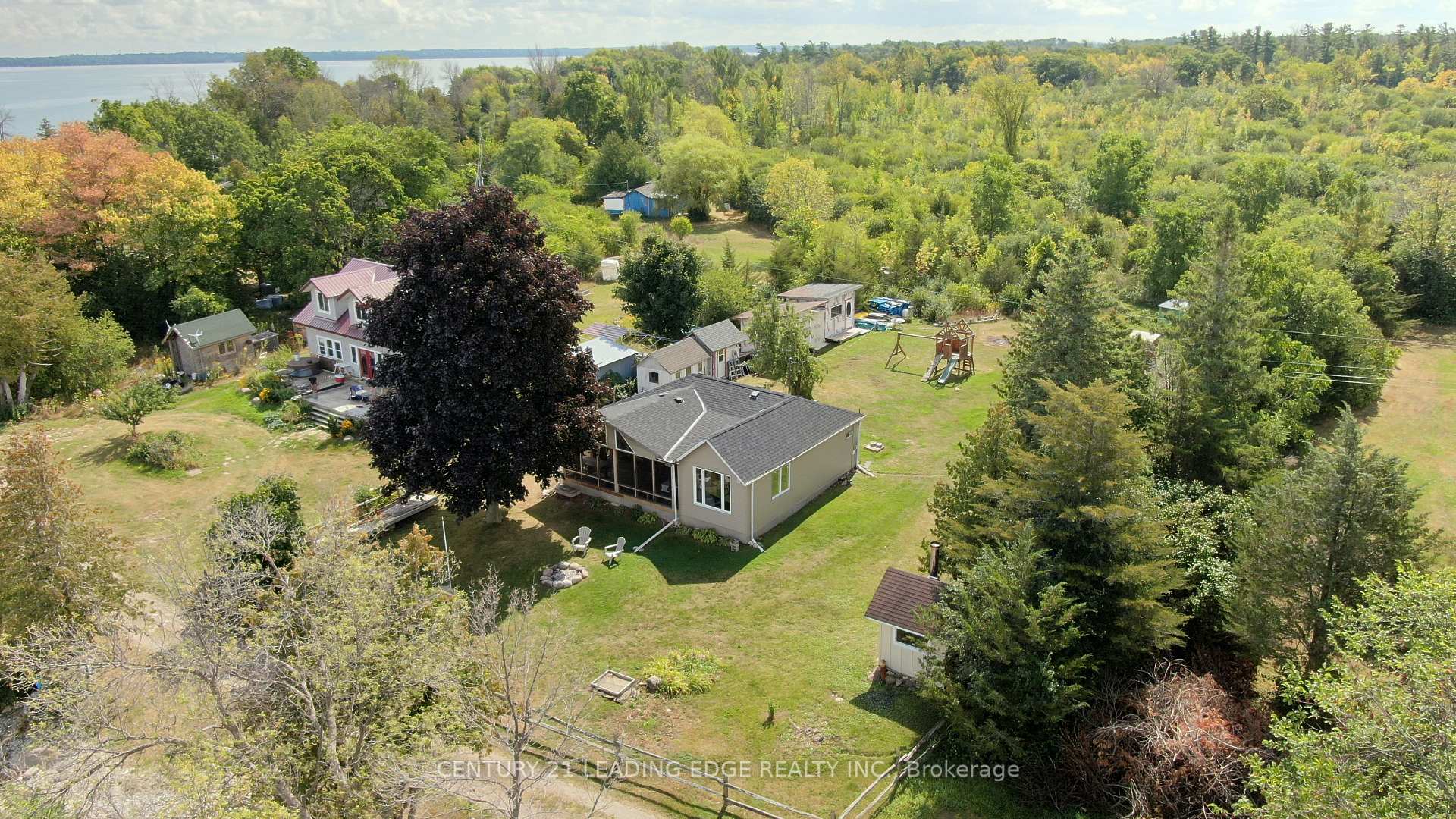 Photo 13 of 40586B Shore Rd Allowance, Brock, Beaverton — HOMEH