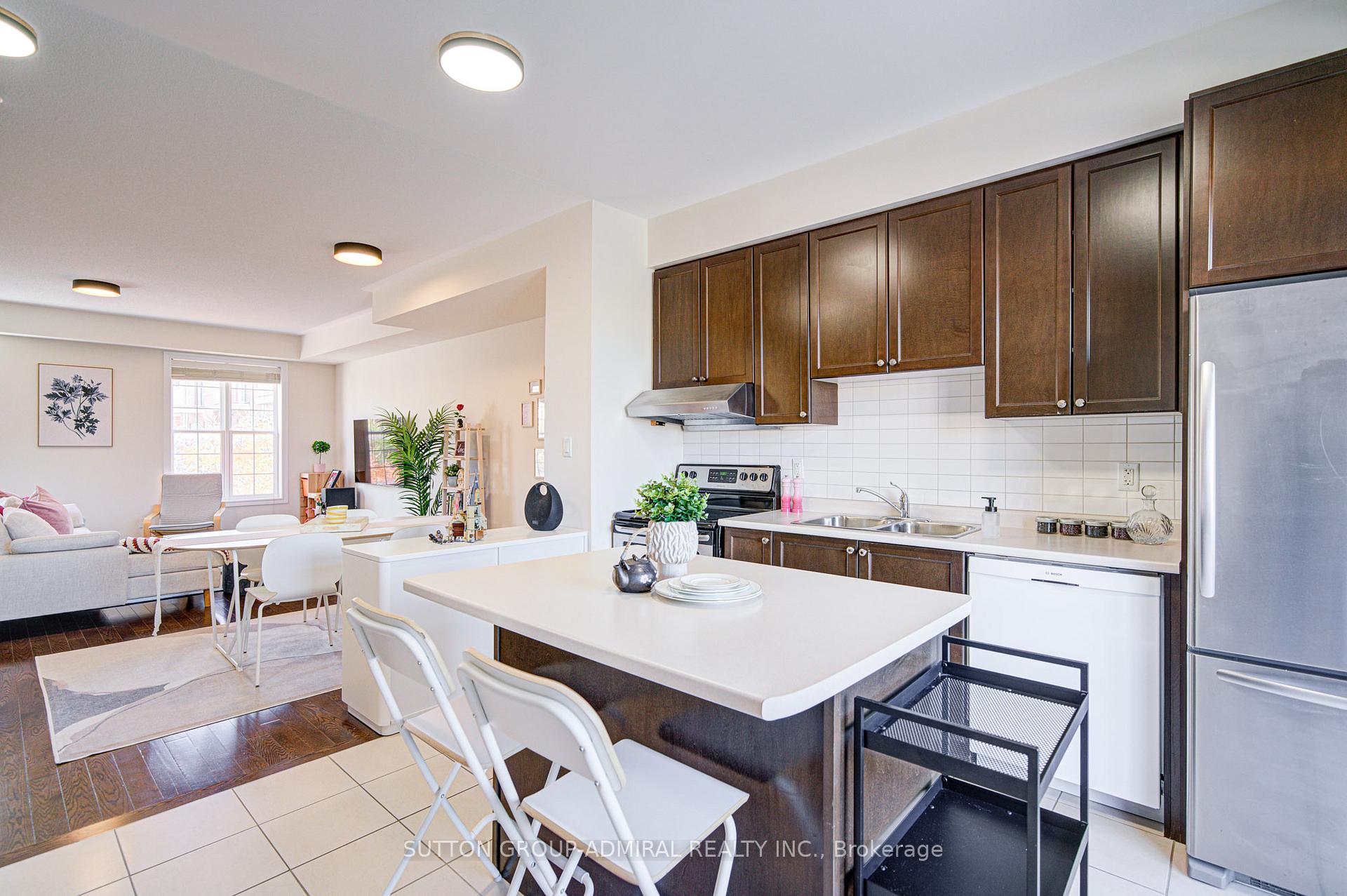 Photo 6 of 9 Vandaam Lane, Markham, Cathedraltown — HOMEH
