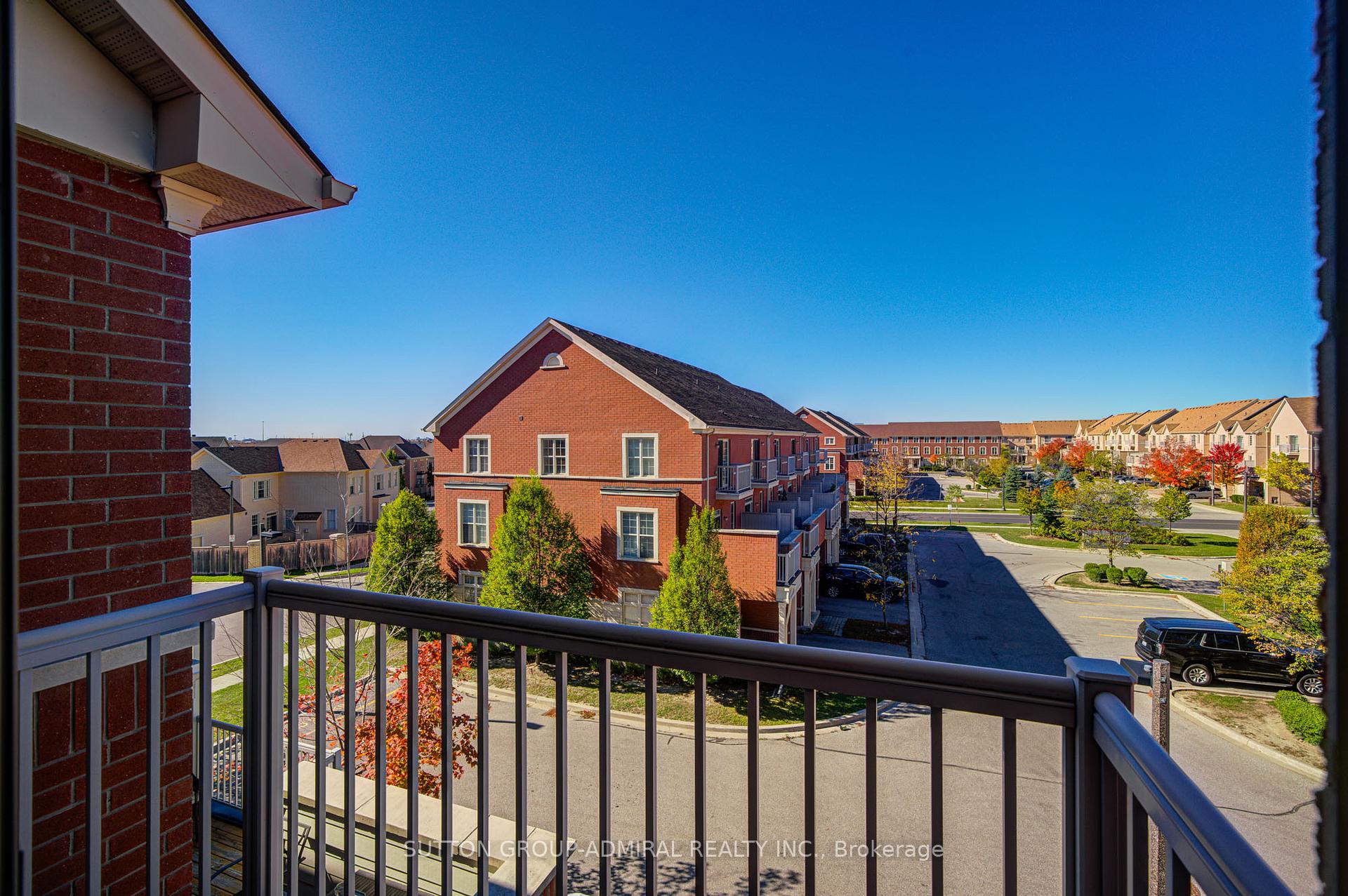 Photo 11 of 9 Vandaam Lane, Markham, Cathedraltown — HOMEH