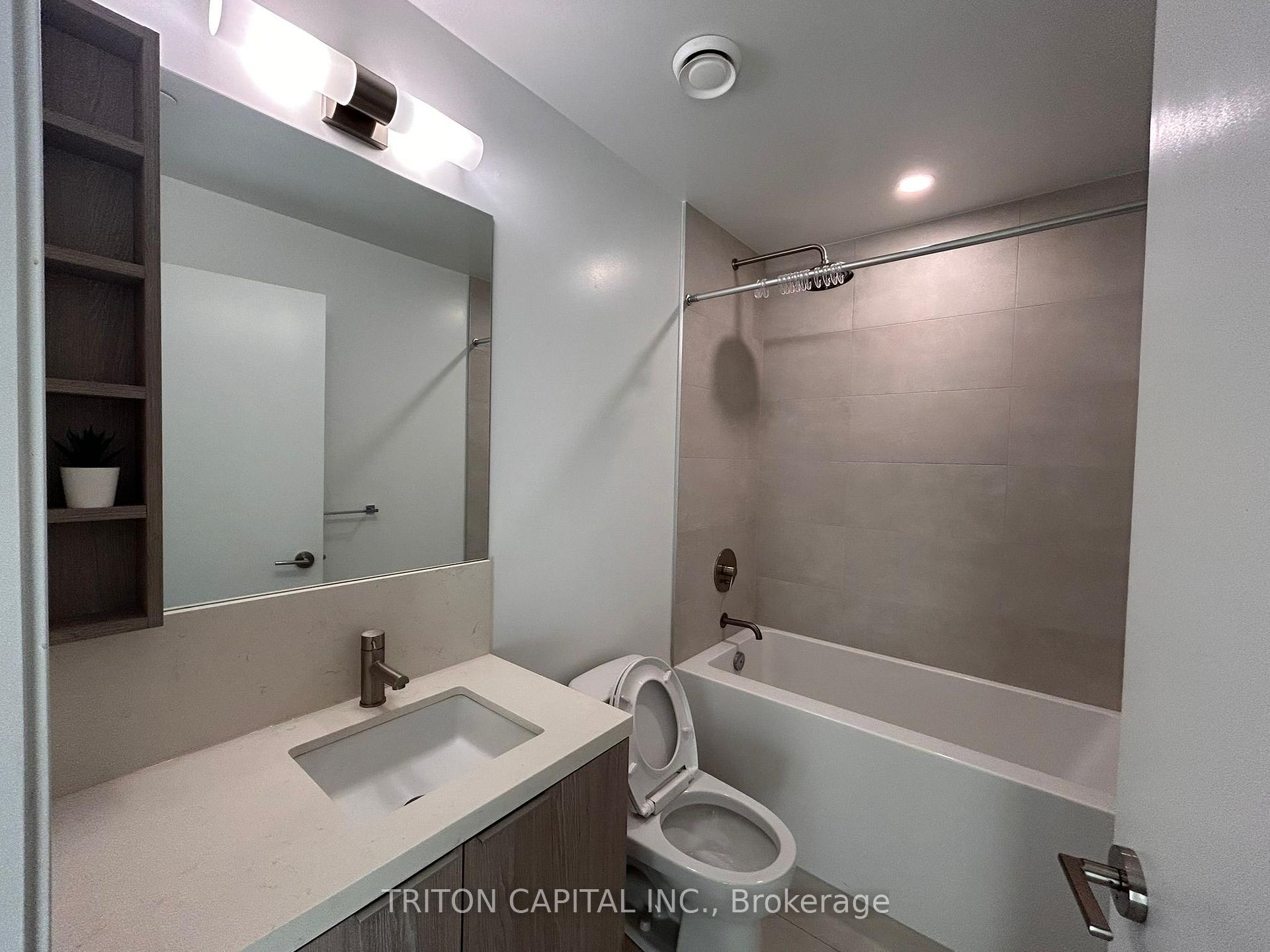 Photo 17 of Unit 638, 2020 Bathurst Street, Toronto, Humewood-Cedarvale — HOMEH