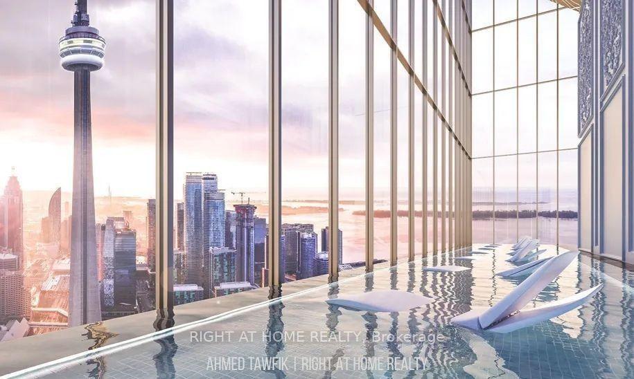 Photo 2 of Unit 305, 1 Concord Cityplace Way, Toronto, Waterfront Communities — HOMEH