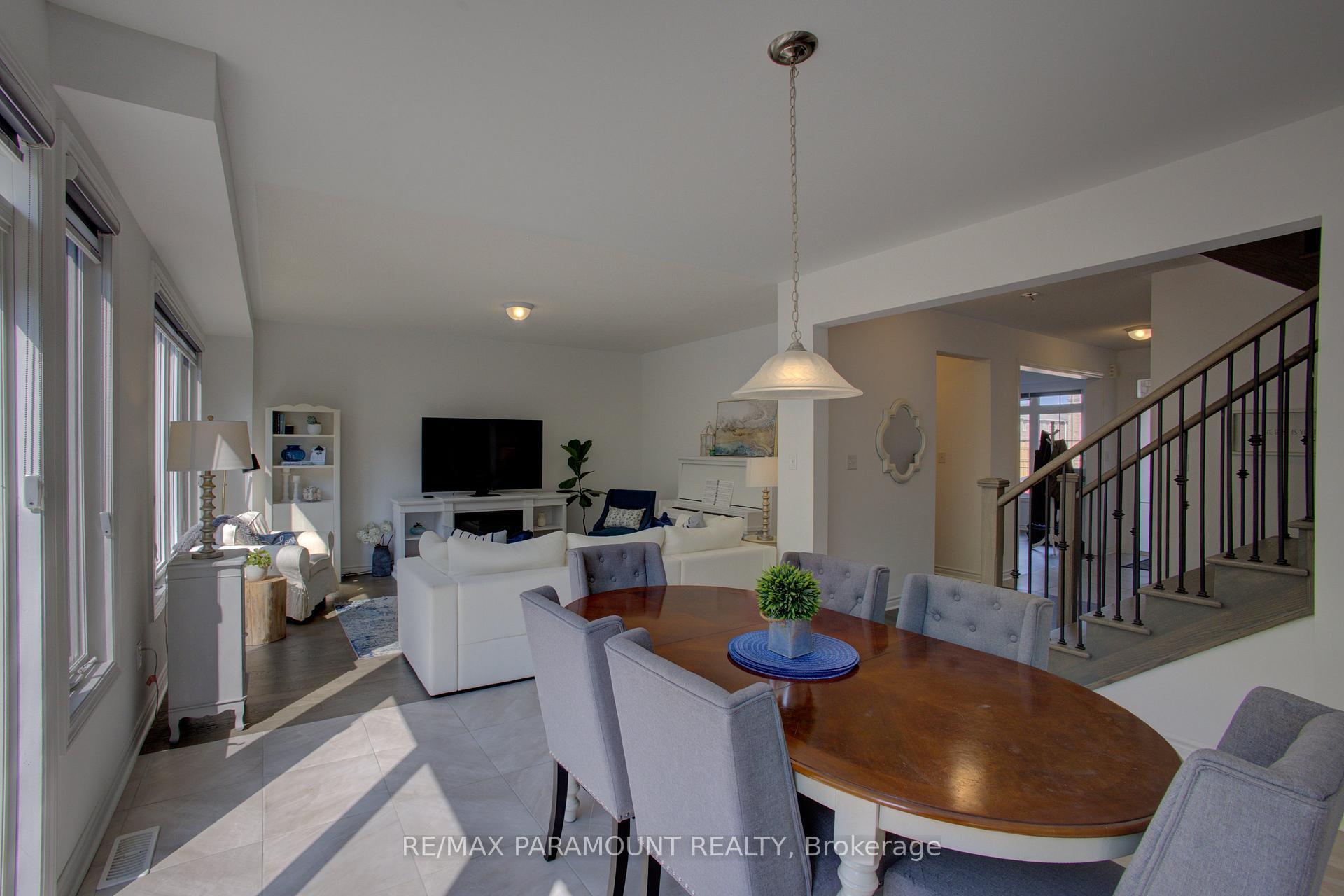 Photo 25 of 30 Kirby Avenue, Collingwood — HOMEH
