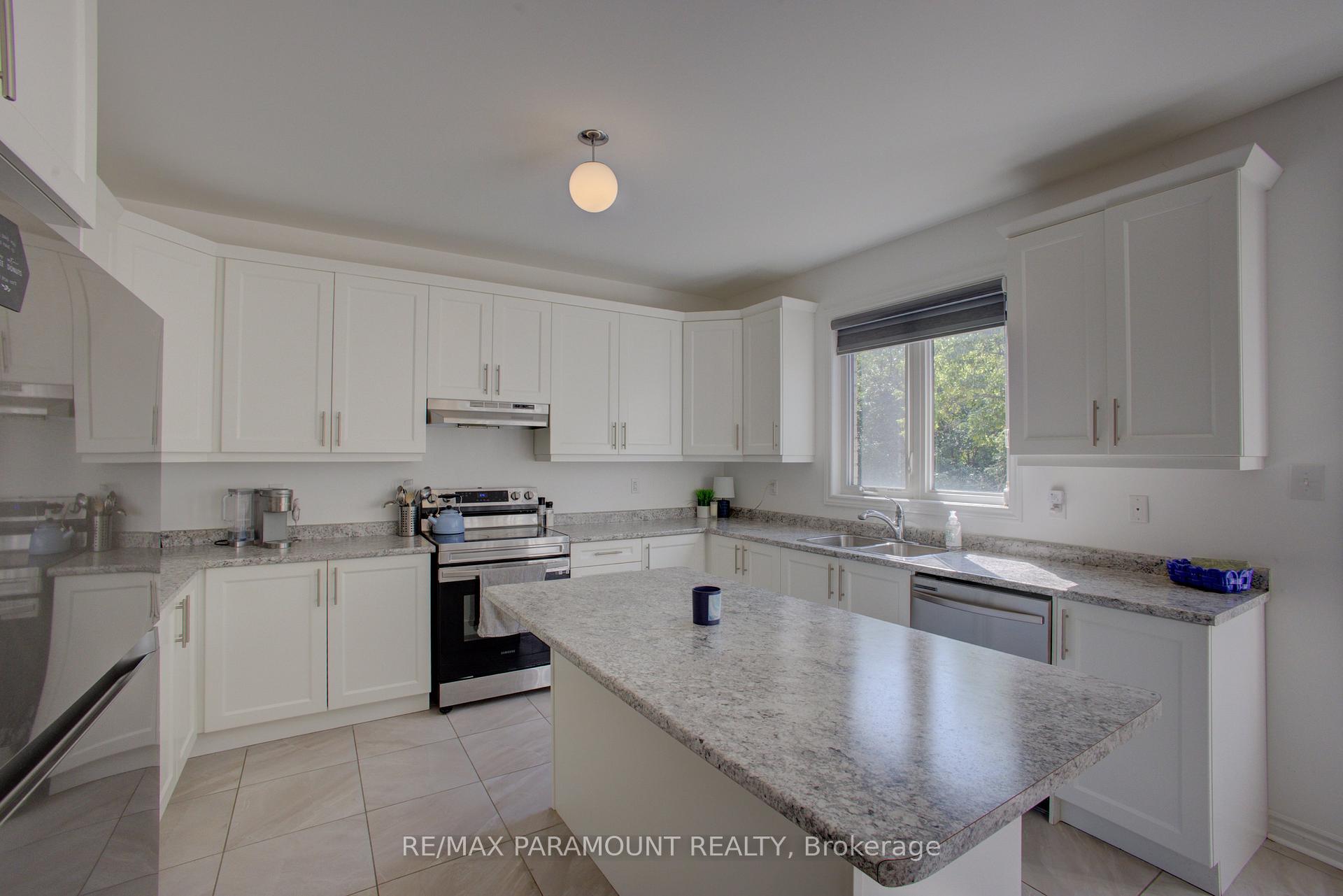 Photo 27 of 30 Kirby Avenue, Collingwood — HOMEH