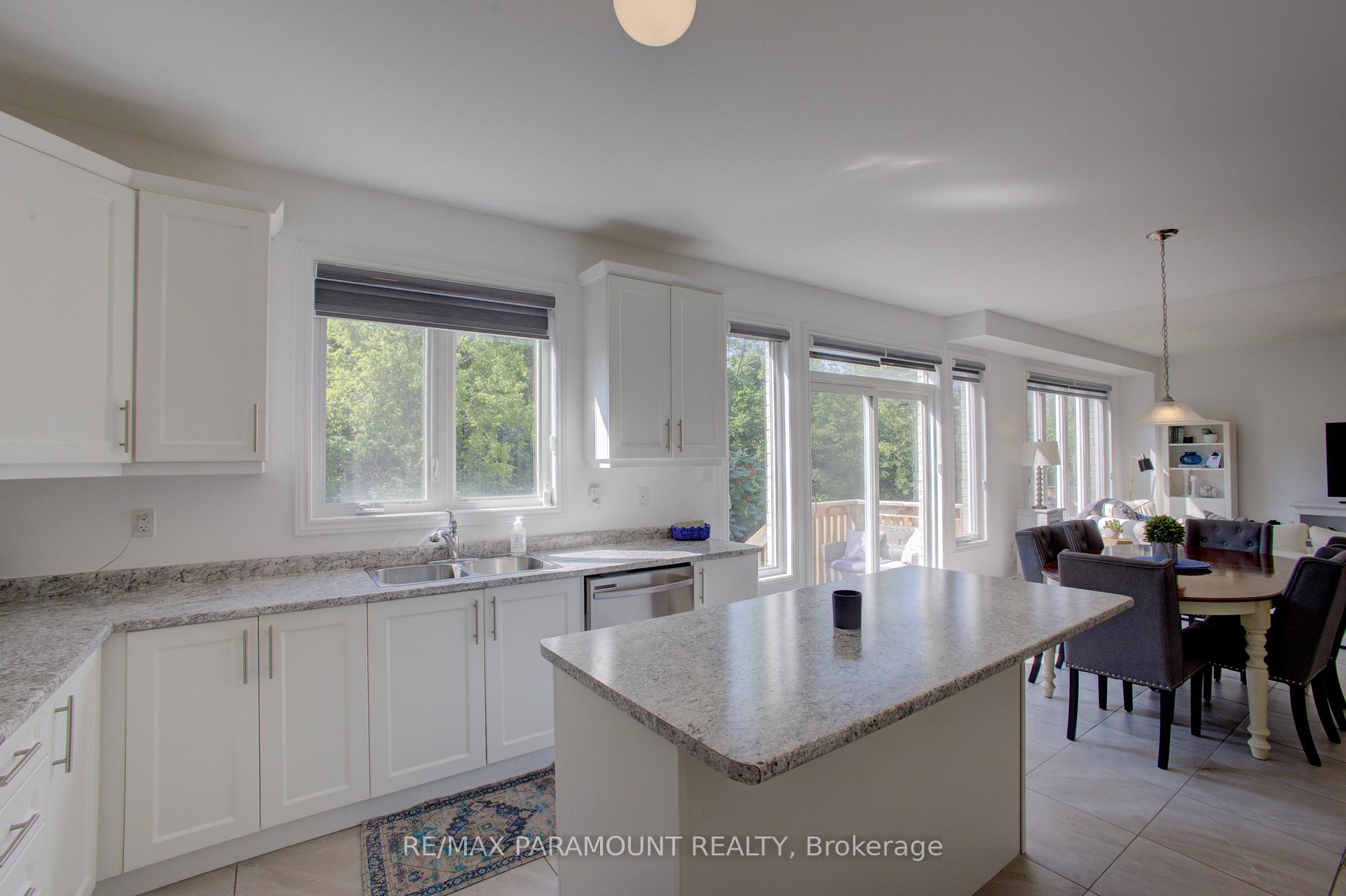 Photo 28 of 30 Kirby Avenue, Collingwood — HOMEH