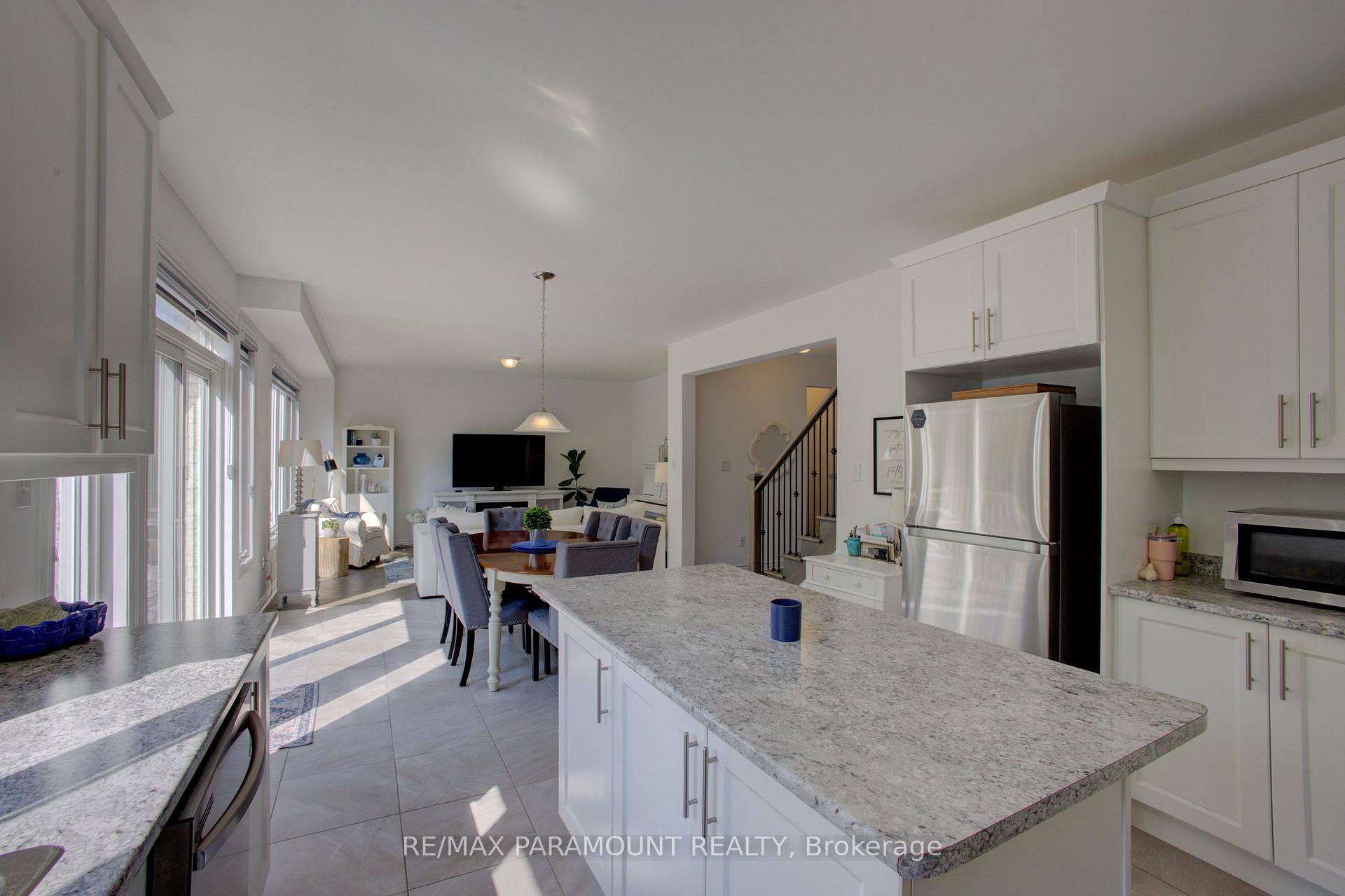 Photo 29 of 30 Kirby Avenue, Collingwood — HOMEH