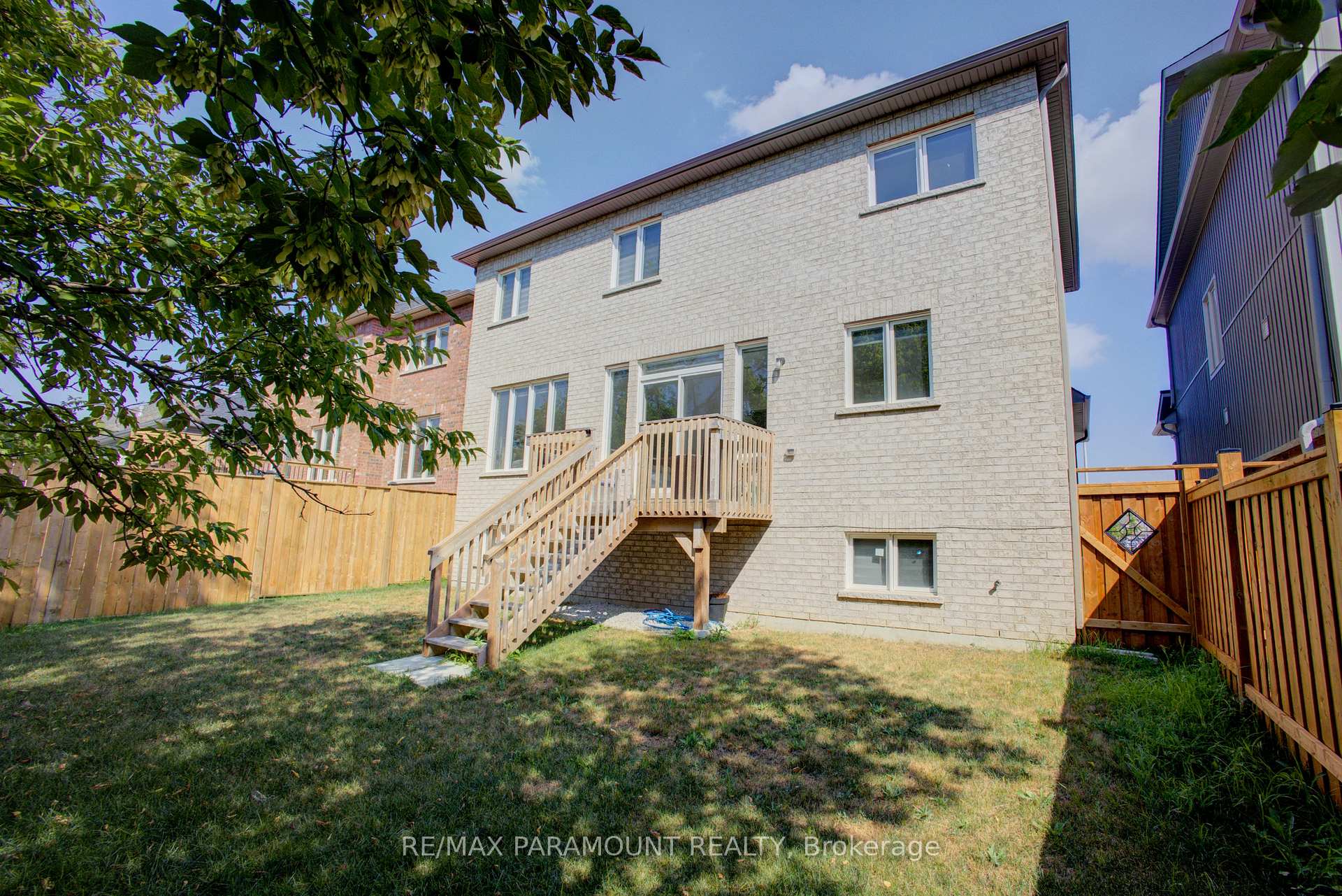 Photo 42 of 30 Kirby Avenue, Collingwood — HOMEH