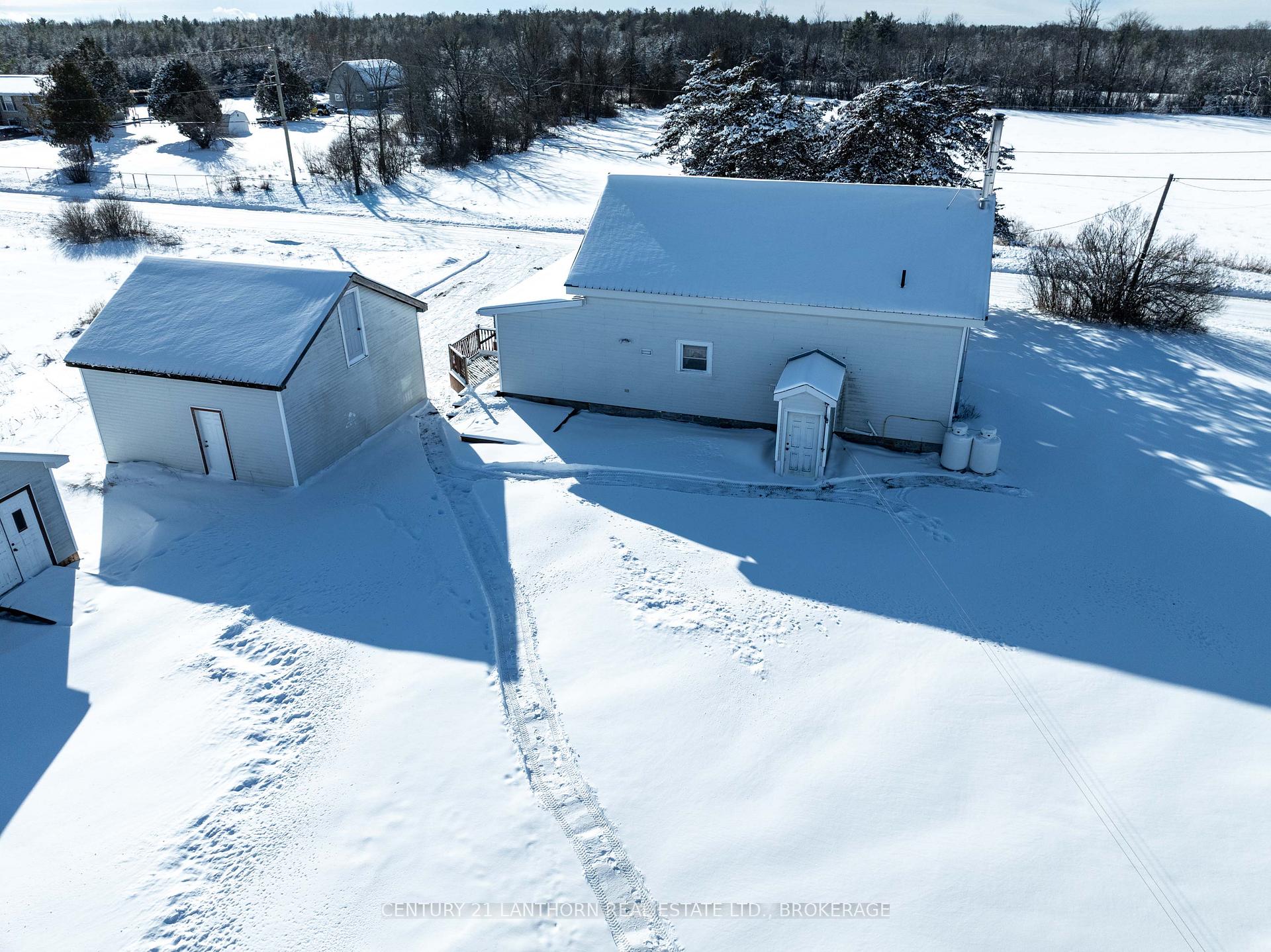 Photo 6 of 1485 Rose Road, Loyalist, Lennox and Addington - South — HOMEH