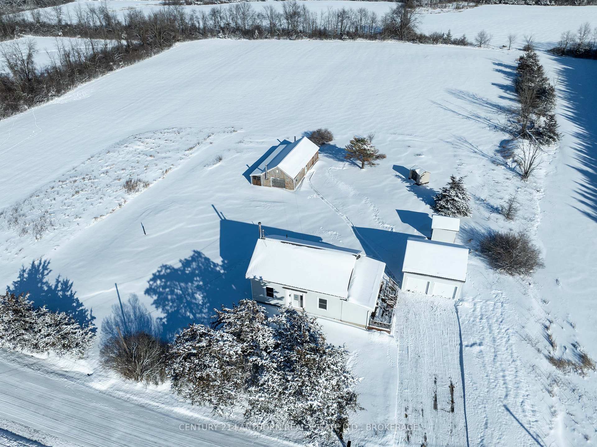 Photo 5 of 1485 Rose Road, Loyalist, Lennox and Addington - South — HOMEH