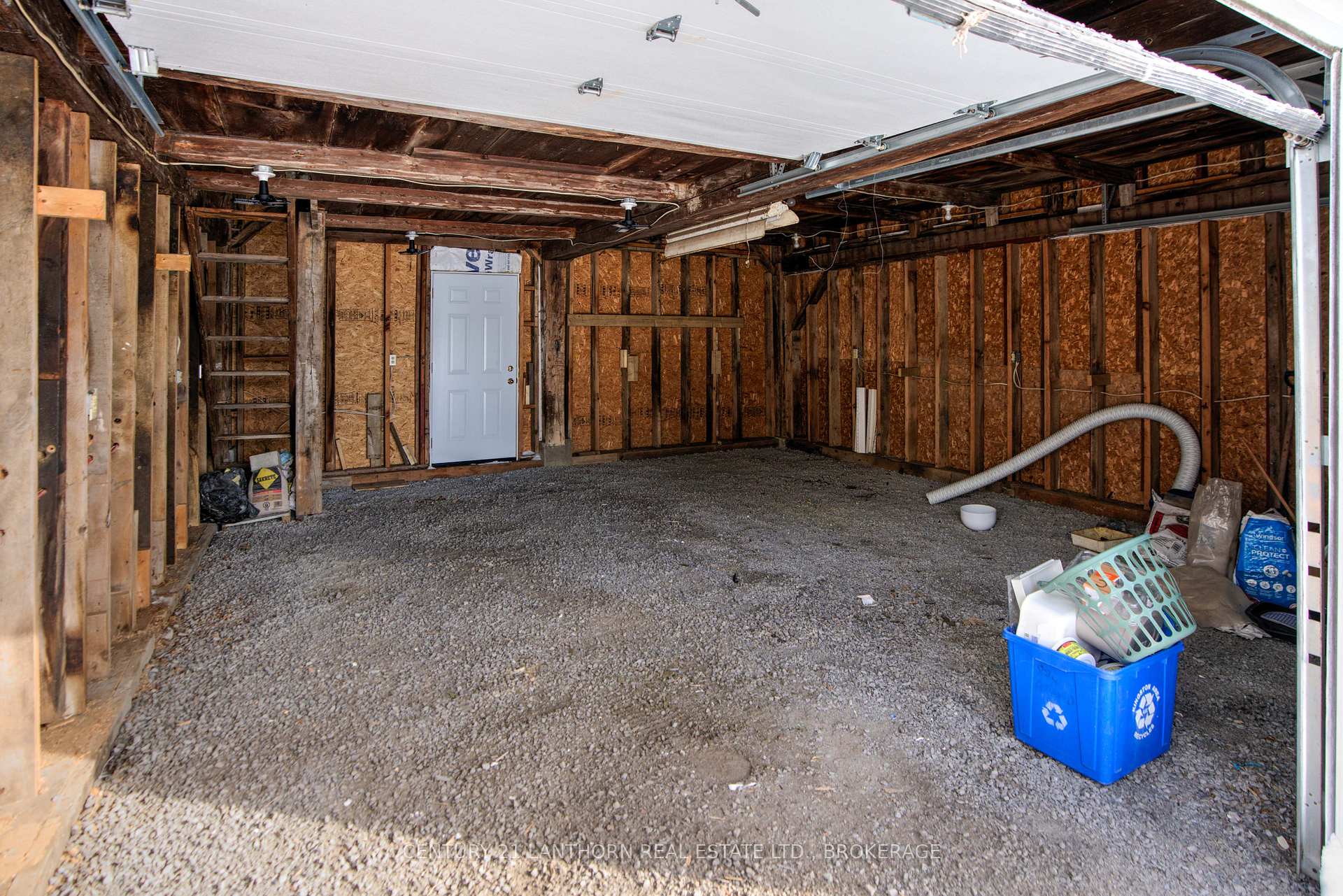 Photo 32 of 1485 Rose Road, Loyalist, Lennox and Addington - South — HOMEH