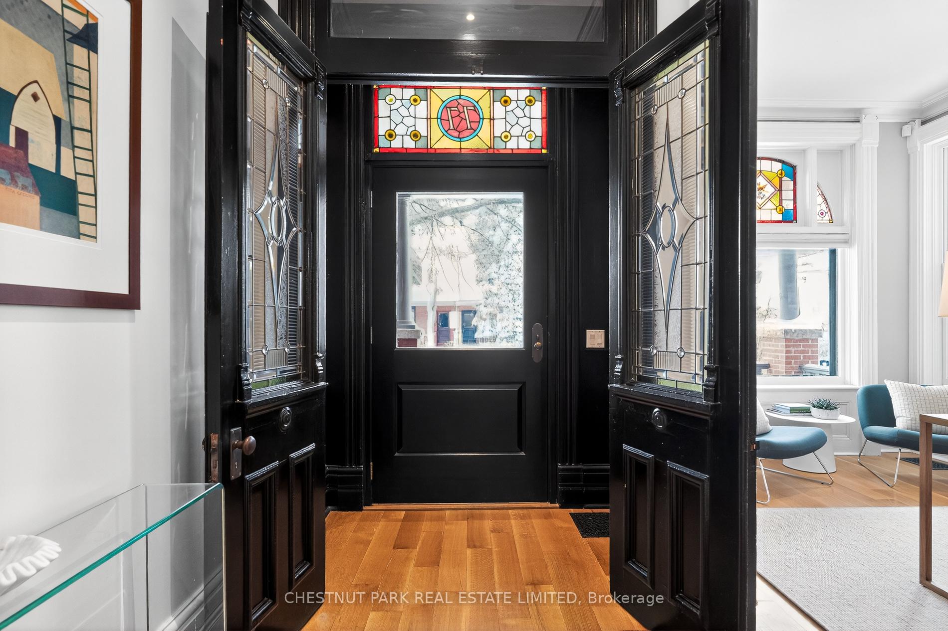 Photo 2 of 77 Borden Street, Toronto, University — HOMEH