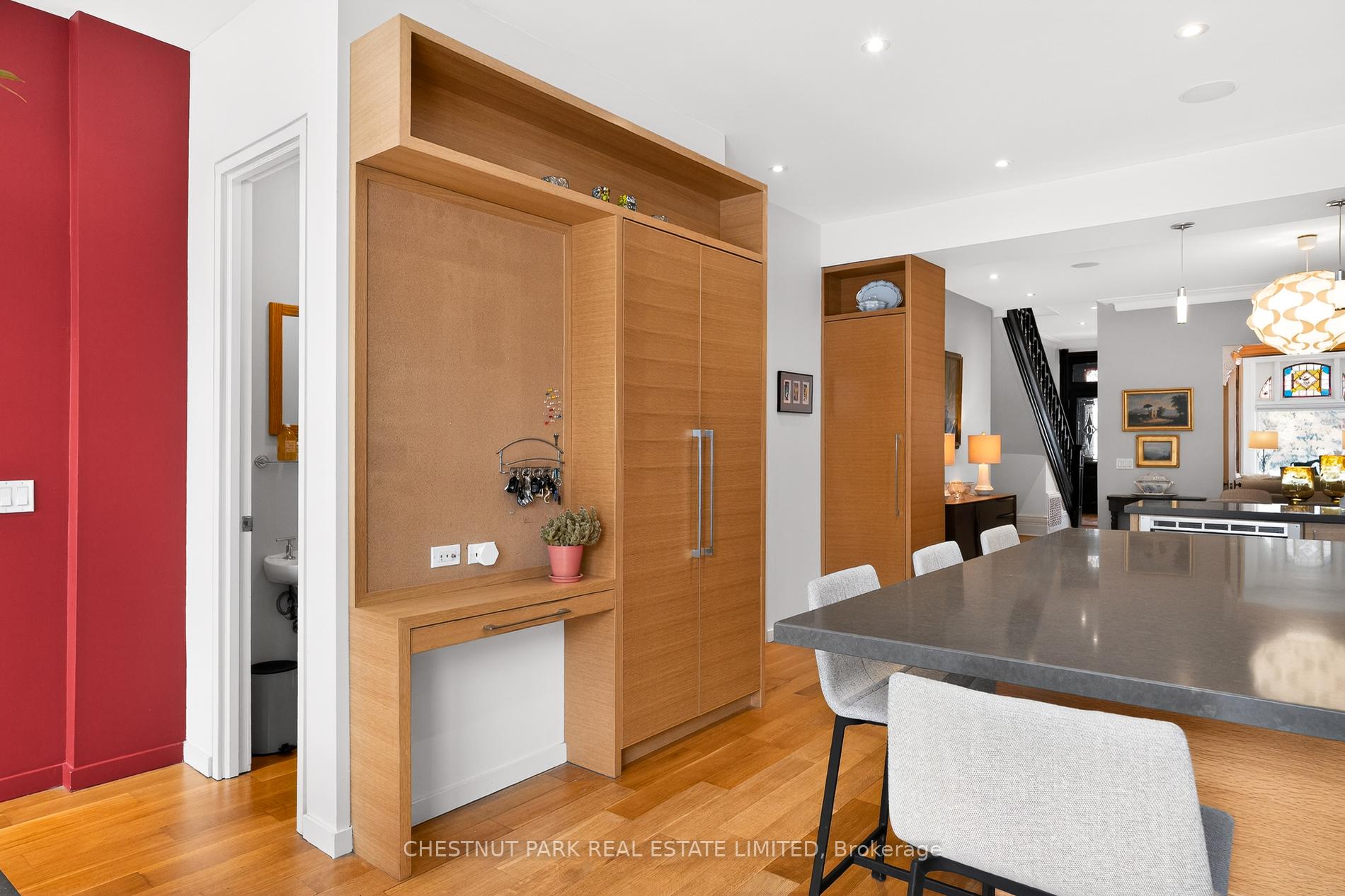 Photo 16 of 77 Borden Street, Toronto, University — HOMEH